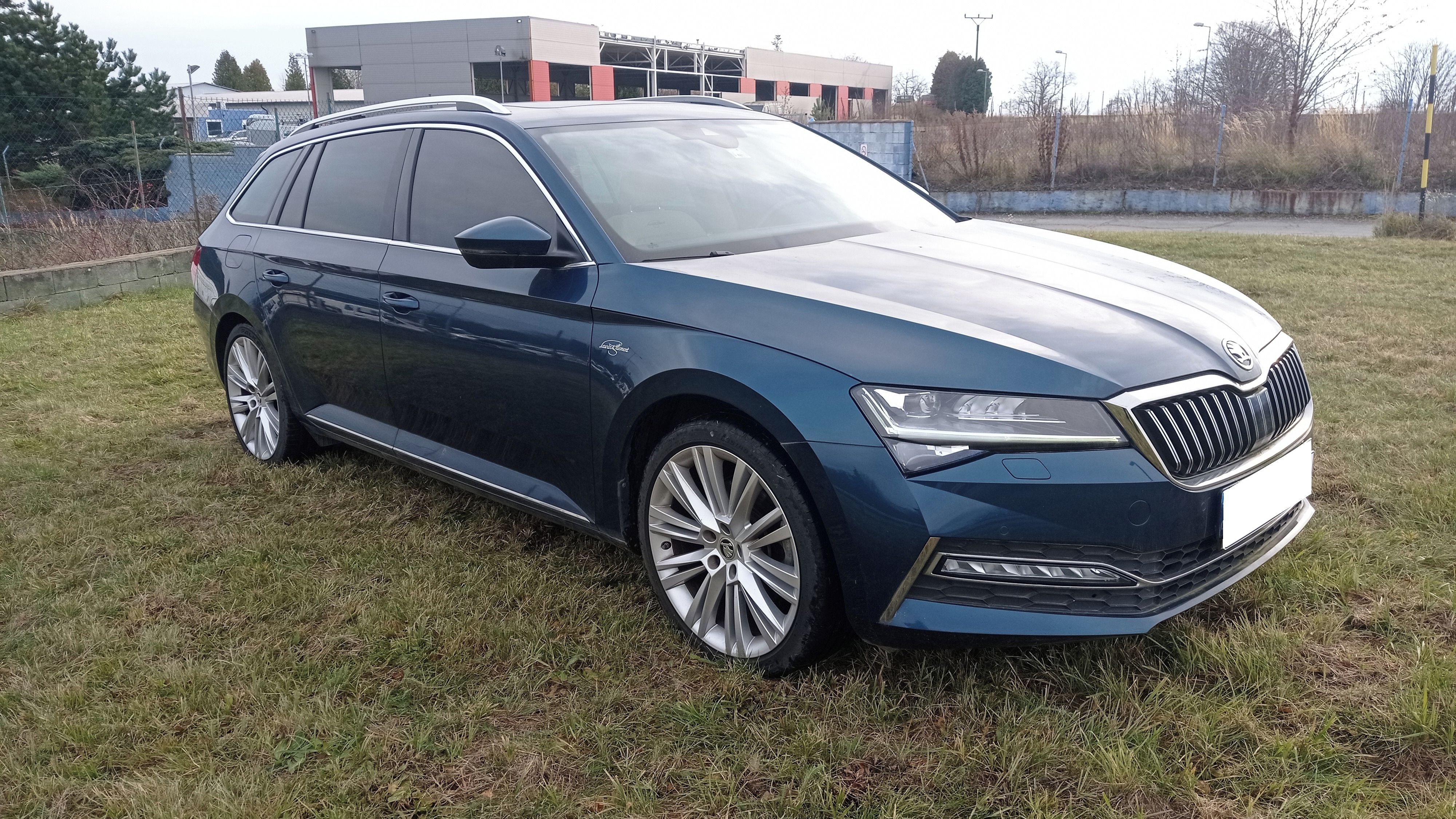 Škoda Superb, 2.0 TDI 147kW L&K Combi DSG - fotka 4