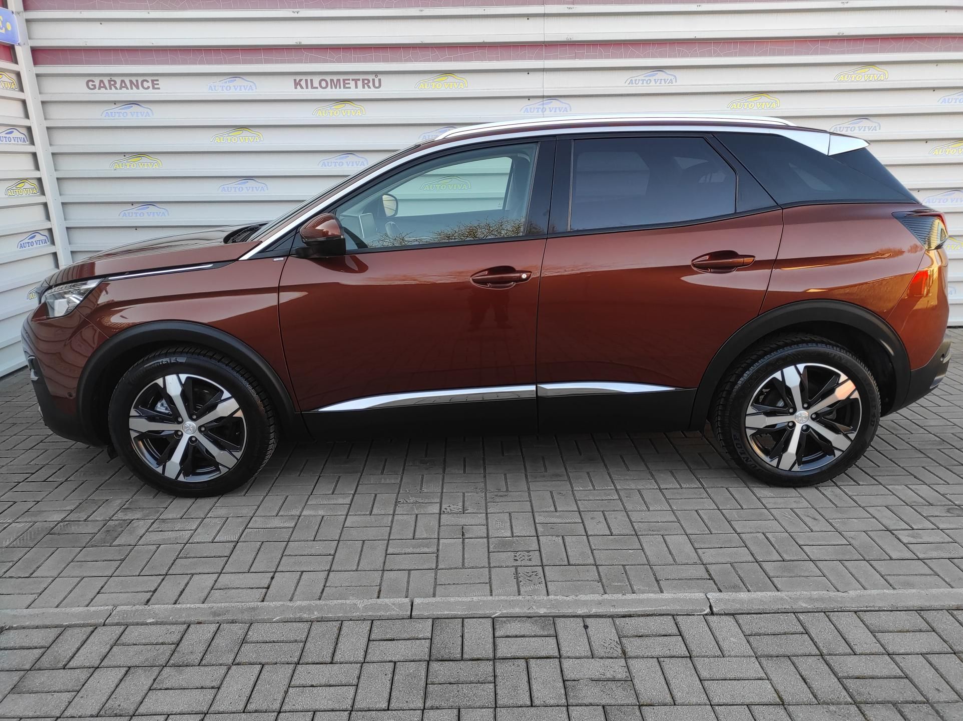 Peugeot 3008, 1,5bHDi Allure EAT8 S&S Pano - fotka 3