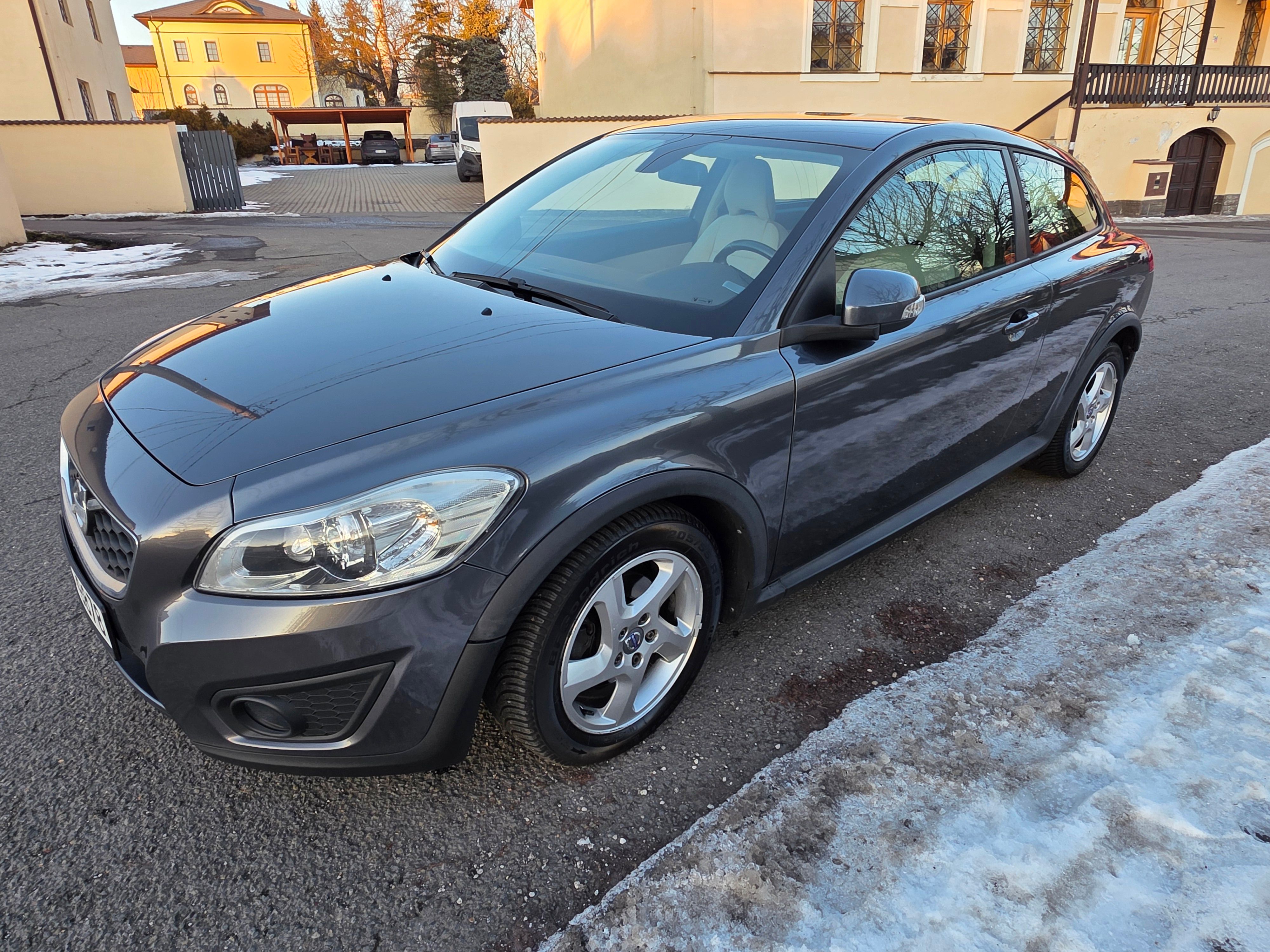 Volvo C30, 1.6 TDI - fotka 4