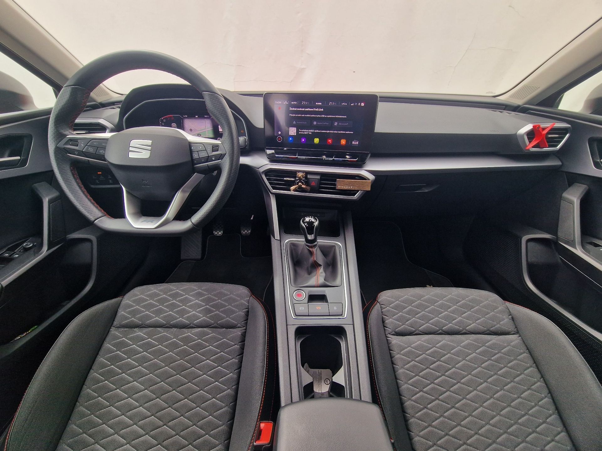 Seat Leon, 1.5 TSI 96 kW FR - fotka 5