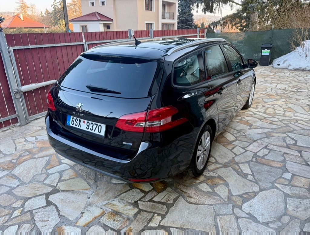 Peugeot 308, 2.0 HDI 110KW AUTOM. ROZVODY - fotka 4