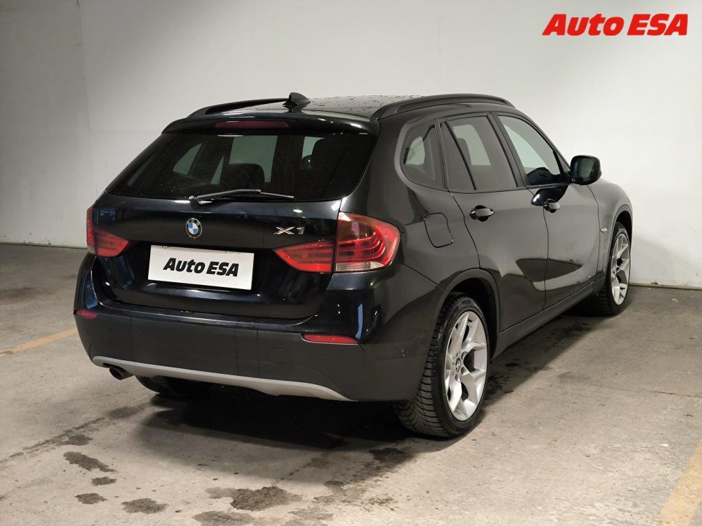 BMW X1, 2.0d xDrive20d,Navi,bixen - fotka 6