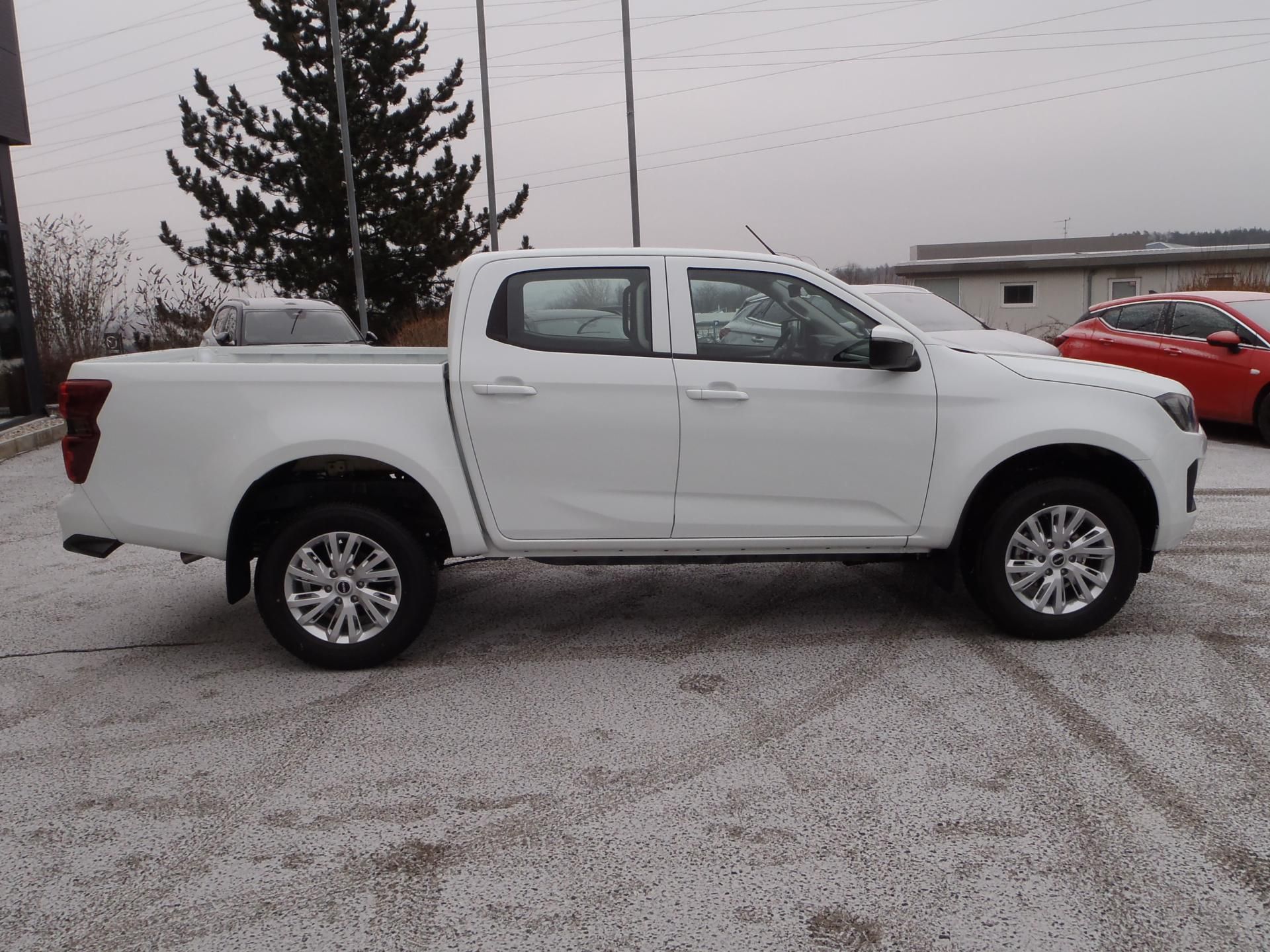 Isuzu D-Max, Double Cab LS - fotka 4