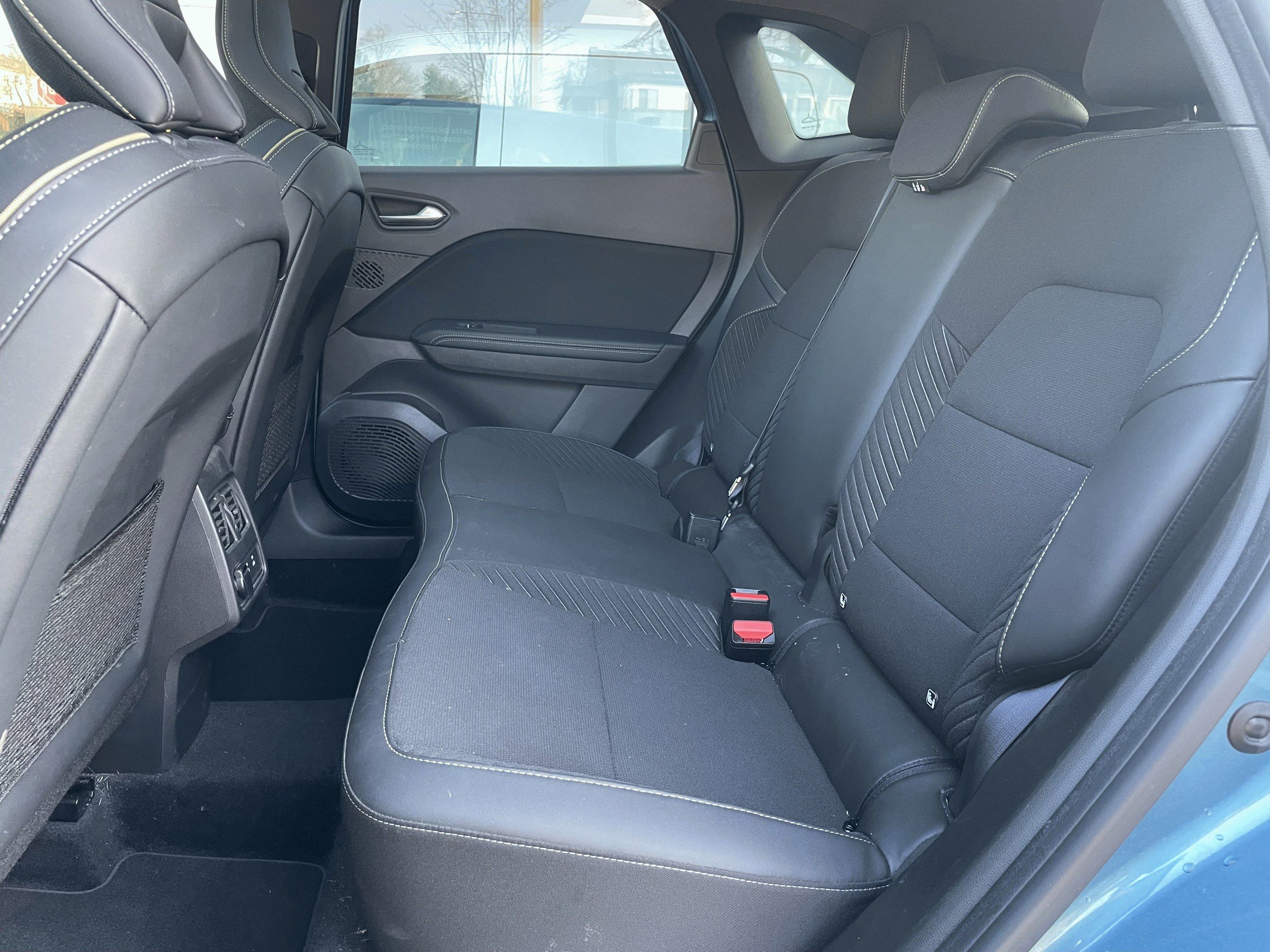 Renault Symbioz, E-Tech full hybrid 145 Iconic - fotka 6