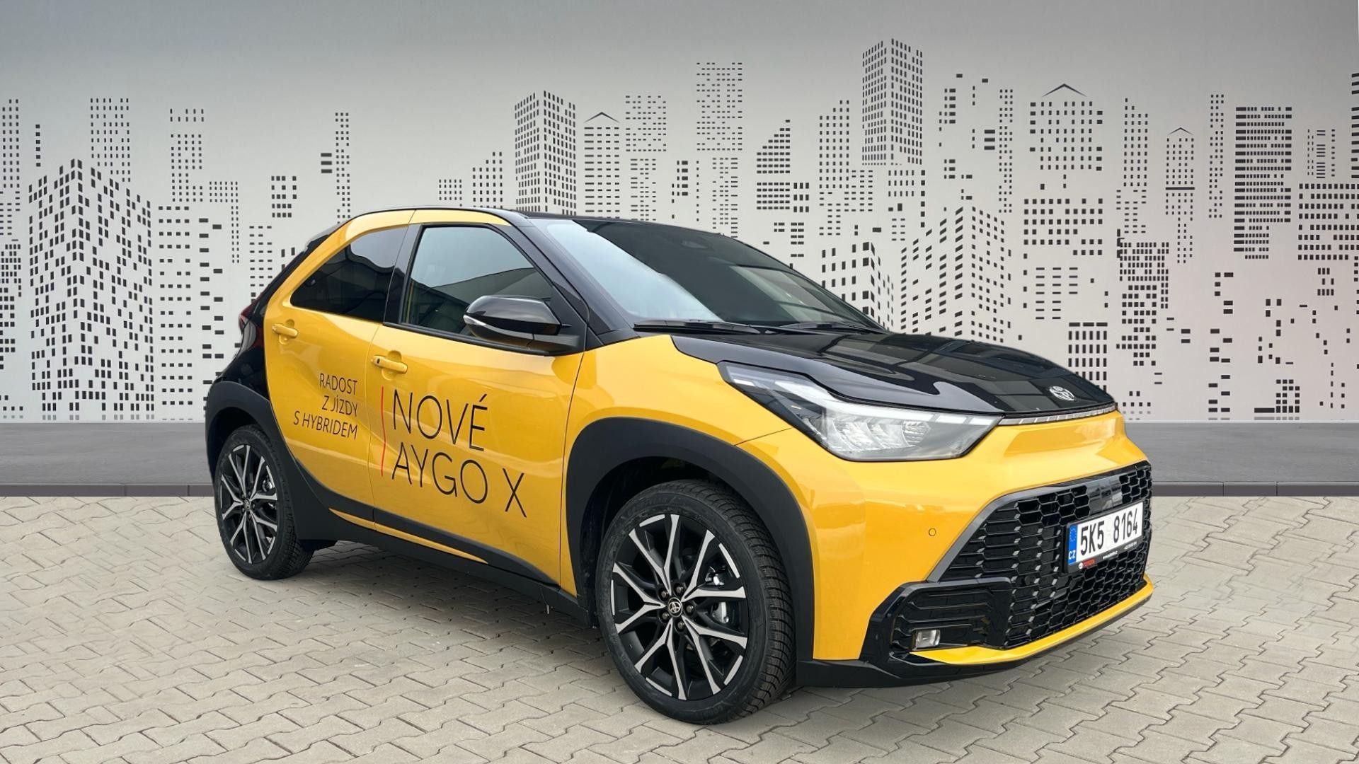 Toyota Aygo, 1,5 Hybrid e-CVT GR Sport + 5 - fotka 3