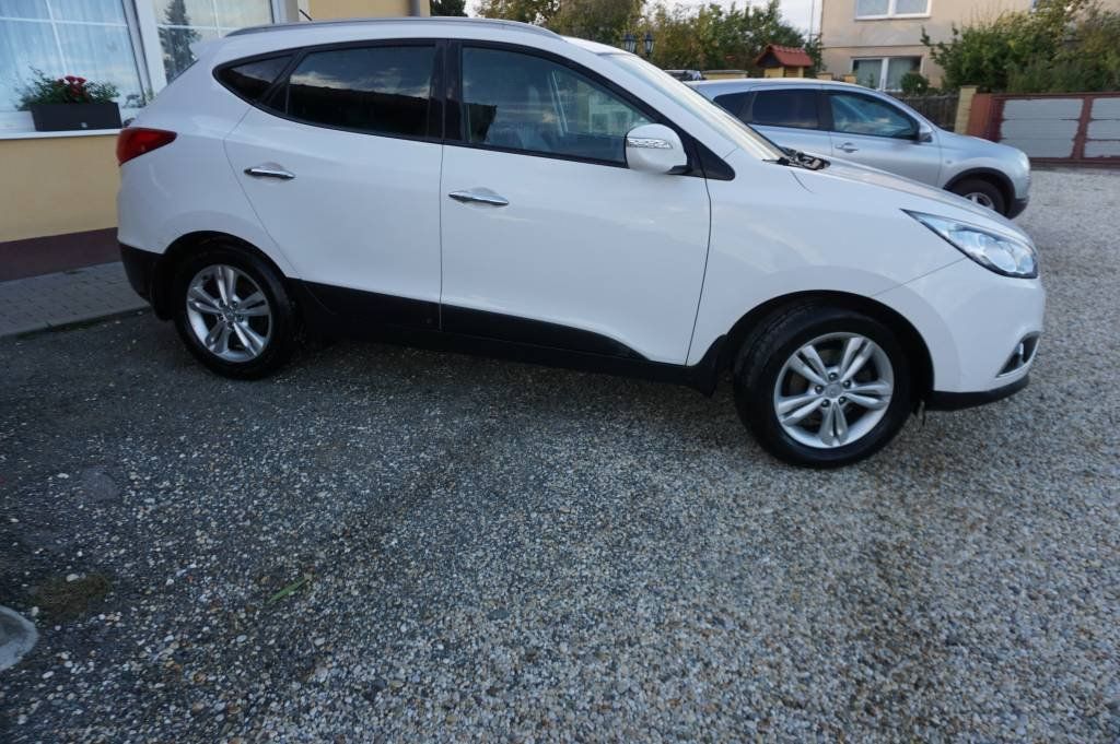 Hyundai ix35, IX 35 2,0 4WD - fotka 5