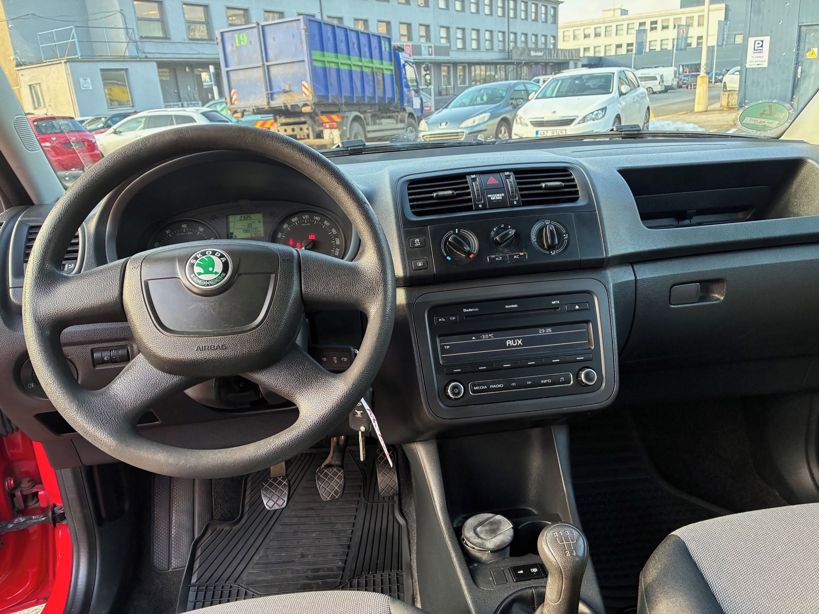 Škoda Fabia, 1,2 i 60k po STK klima, el,aj. - fotka 6