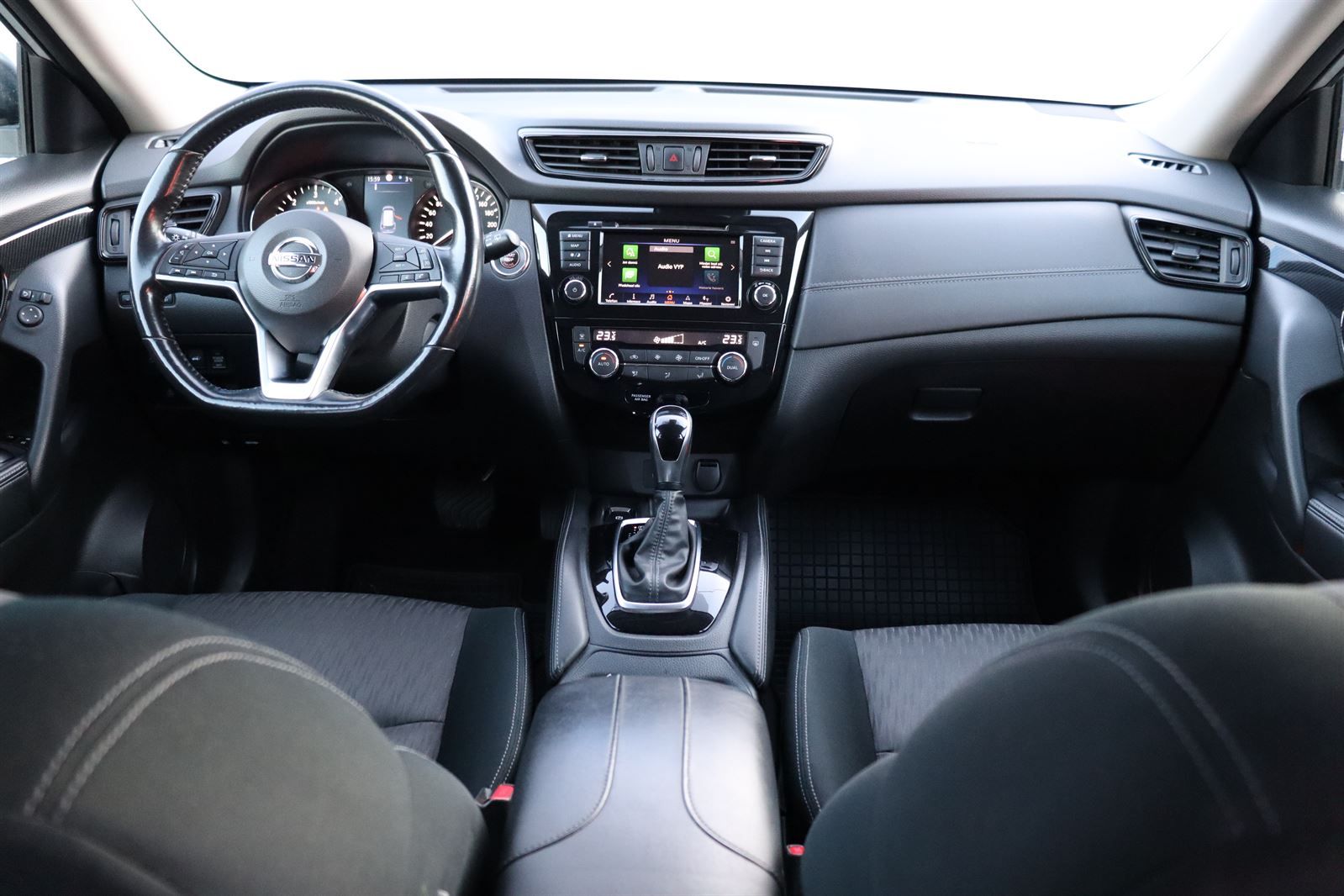 Nissan X-Trail, 1.7 dCi 4x4 Automat N-Connecta - fotka 3