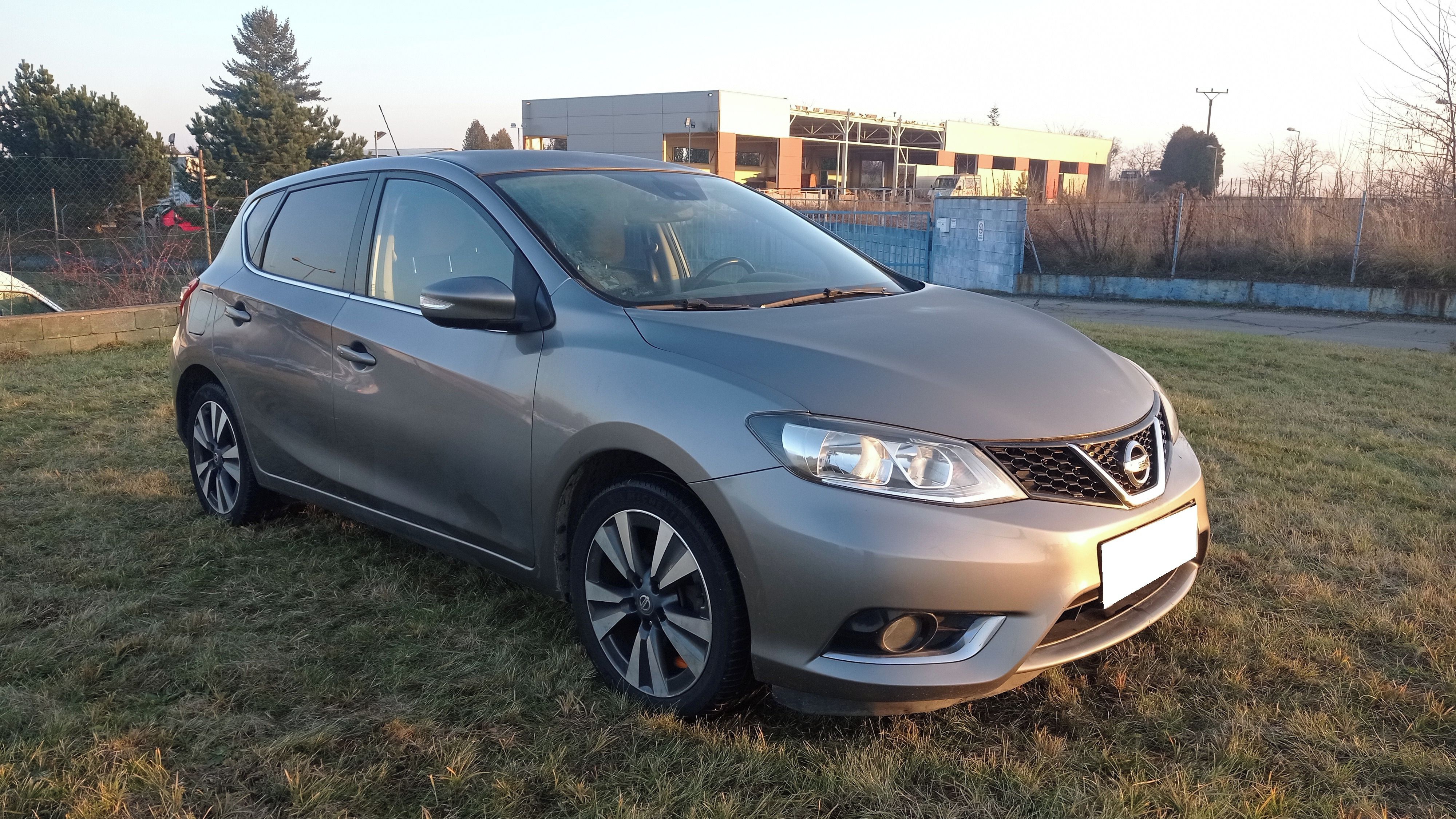 Nissan Pulsar, 1,2 Navigace,Manuál - fotka 4