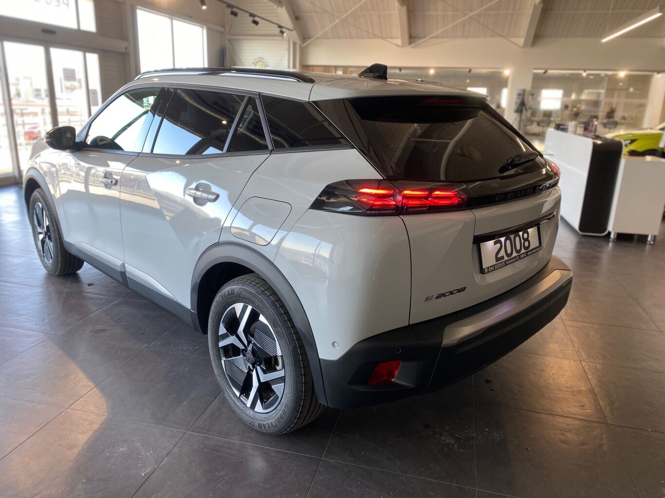 Peugeot 2008, ALLURE Elektromotor 115 kW (Ba - fotka 3
