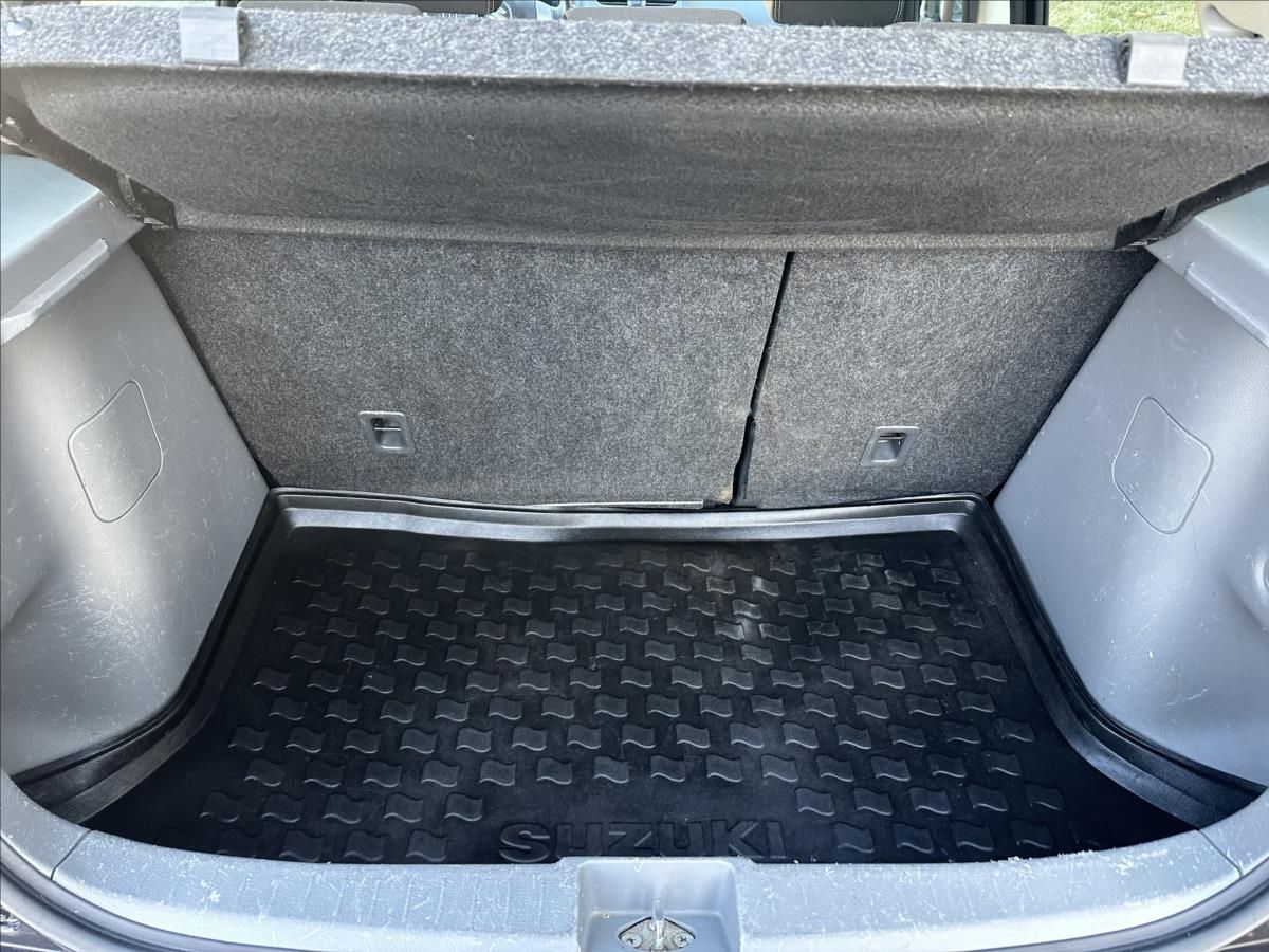 Suzuki SX4, 1,6 4x4 STYLE - fotka 5