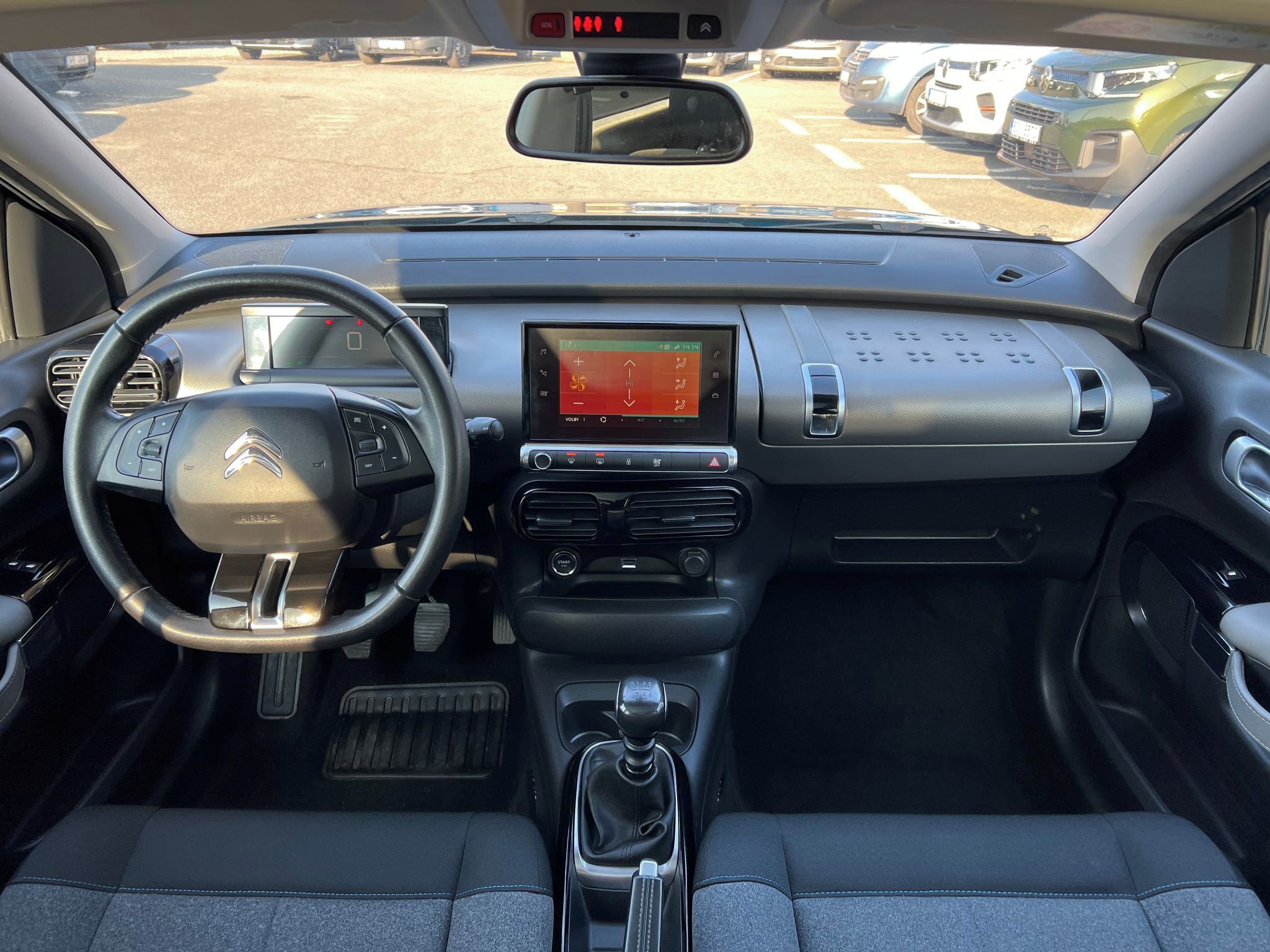 Citroën C4 Cactus, 1.2 130k SERVIS ZÁRUKA KAMERA - fotka 3