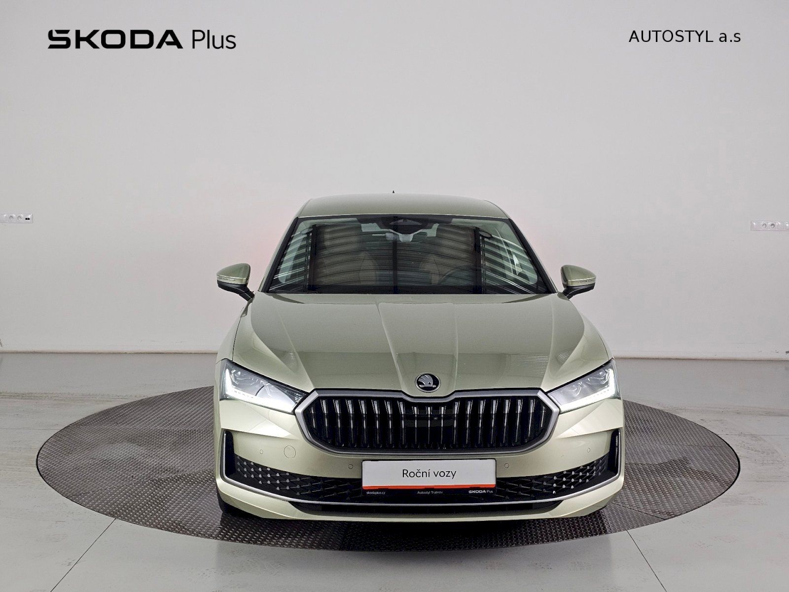 Škoda Superb, 2.0TSi 195kW 4x4 DSG Laurin a - fotka 4