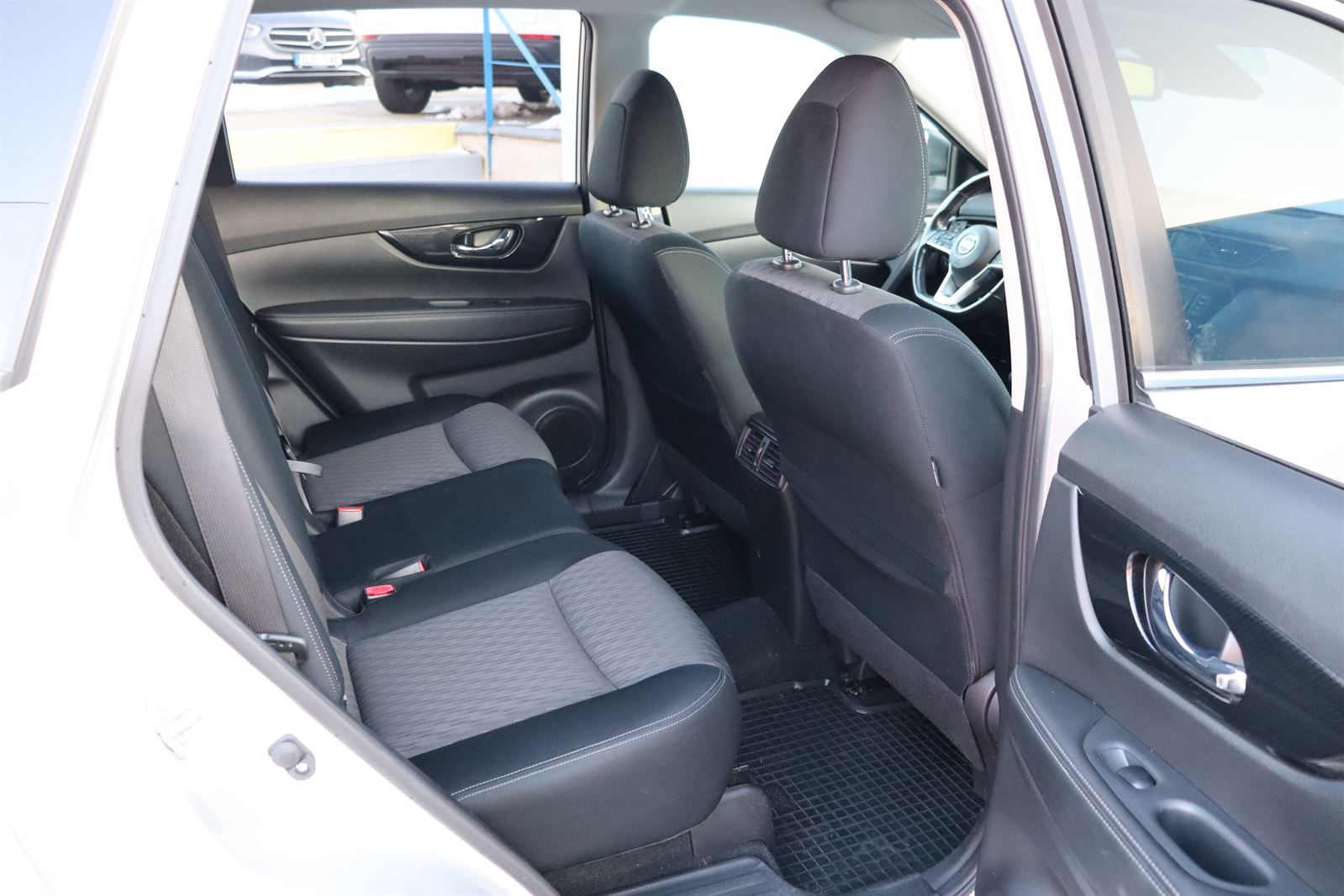 Nissan X-Trail, 1.7 dCi 4x4 Automat N-Connecta - fotka 6
