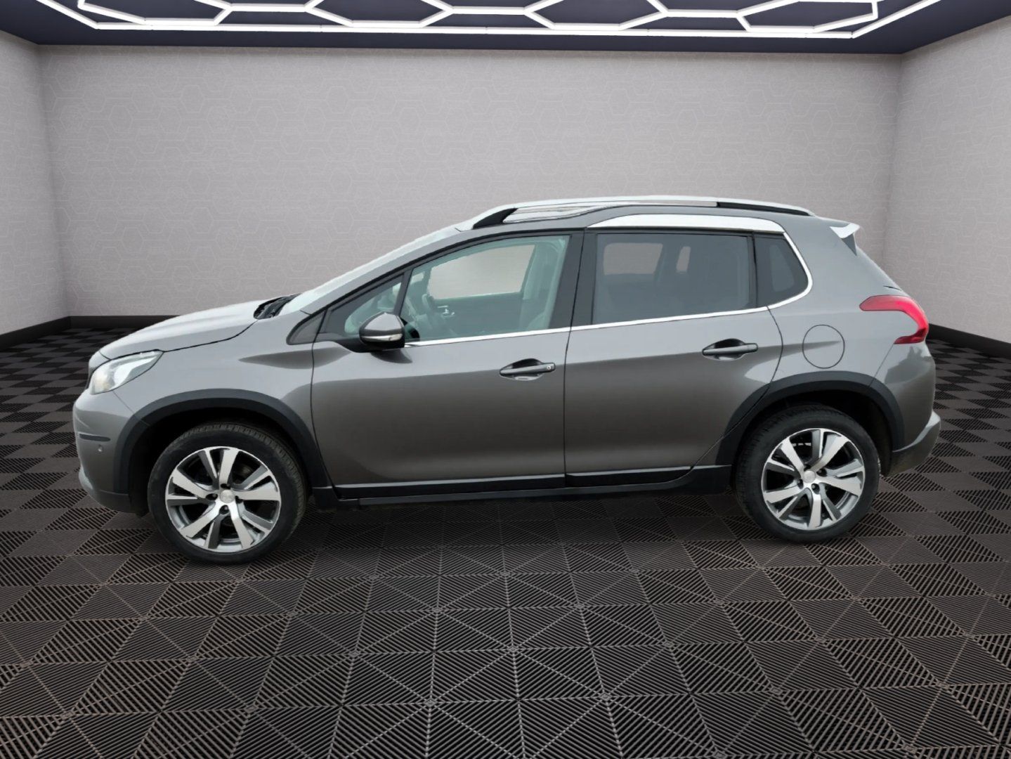 Peugeot 2008, 1.2 96kw Allure - fotka 4