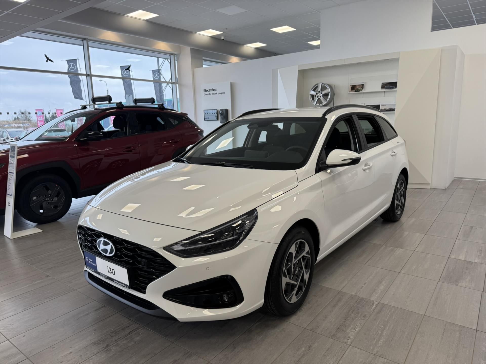 Hyundai i30, 1,6 T-GDI DCT GO CZECH