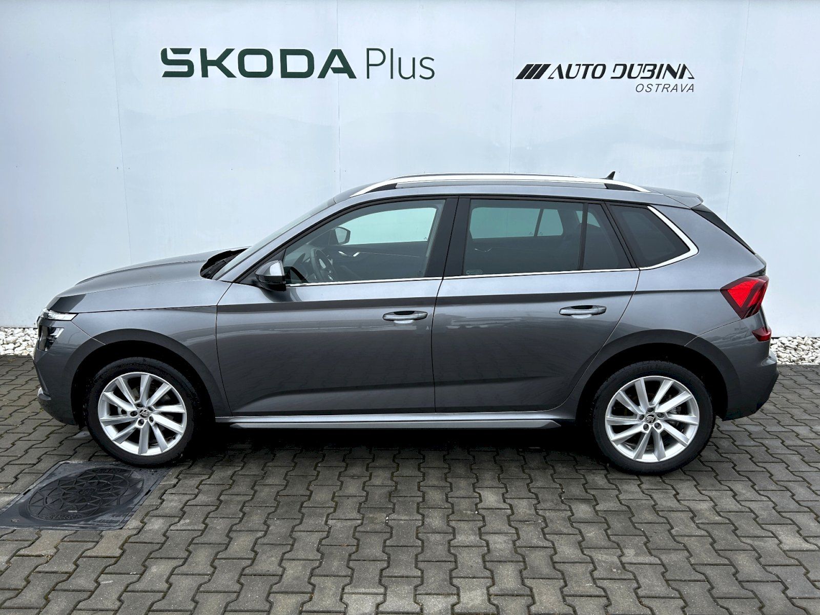 Škoda Kamiq, 1.0 TSI 85kW MP6 Top Selection - fotka 3