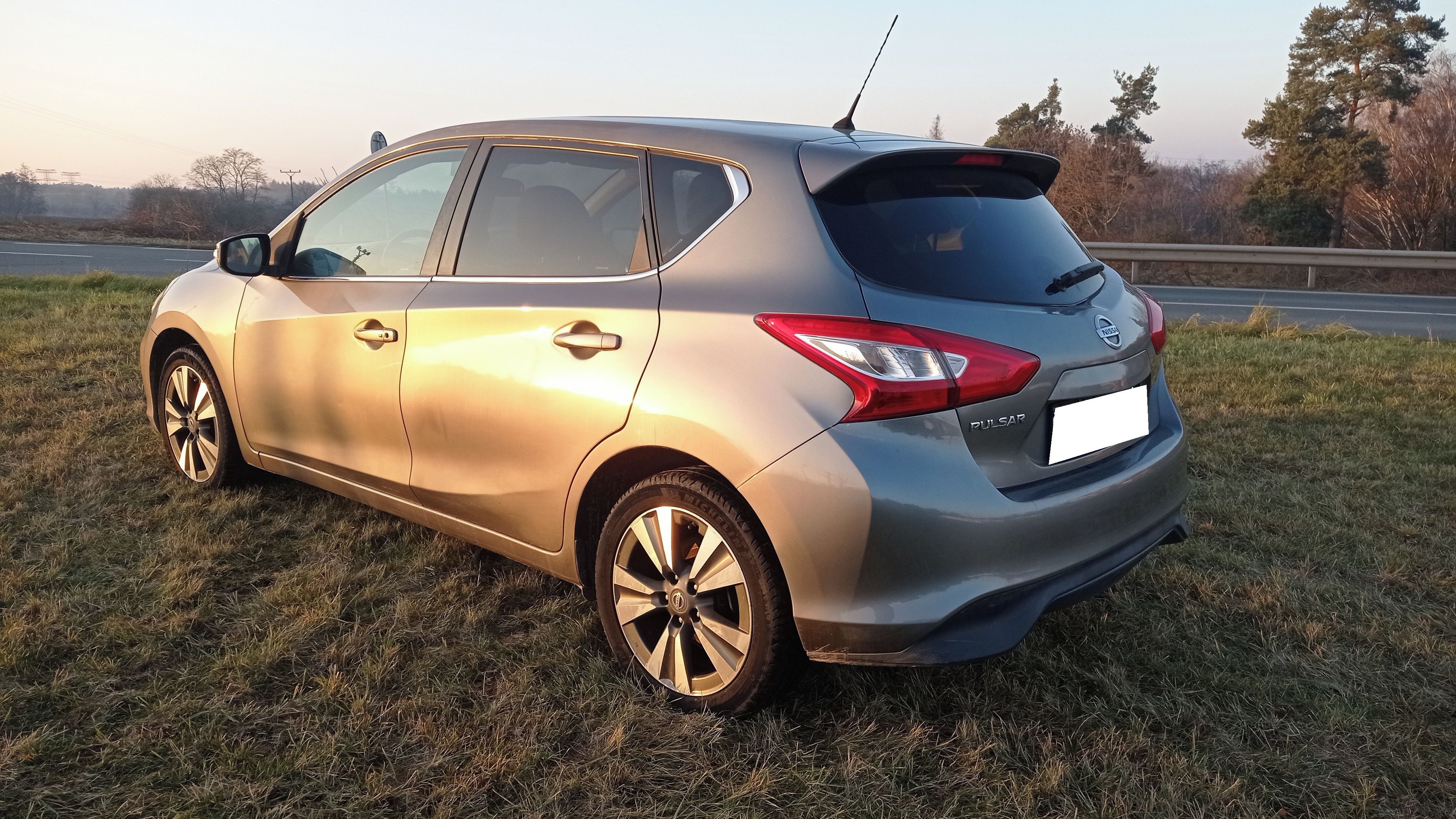 Nissan Pulsar, 1,2 Navigace,Manuál - fotka 5