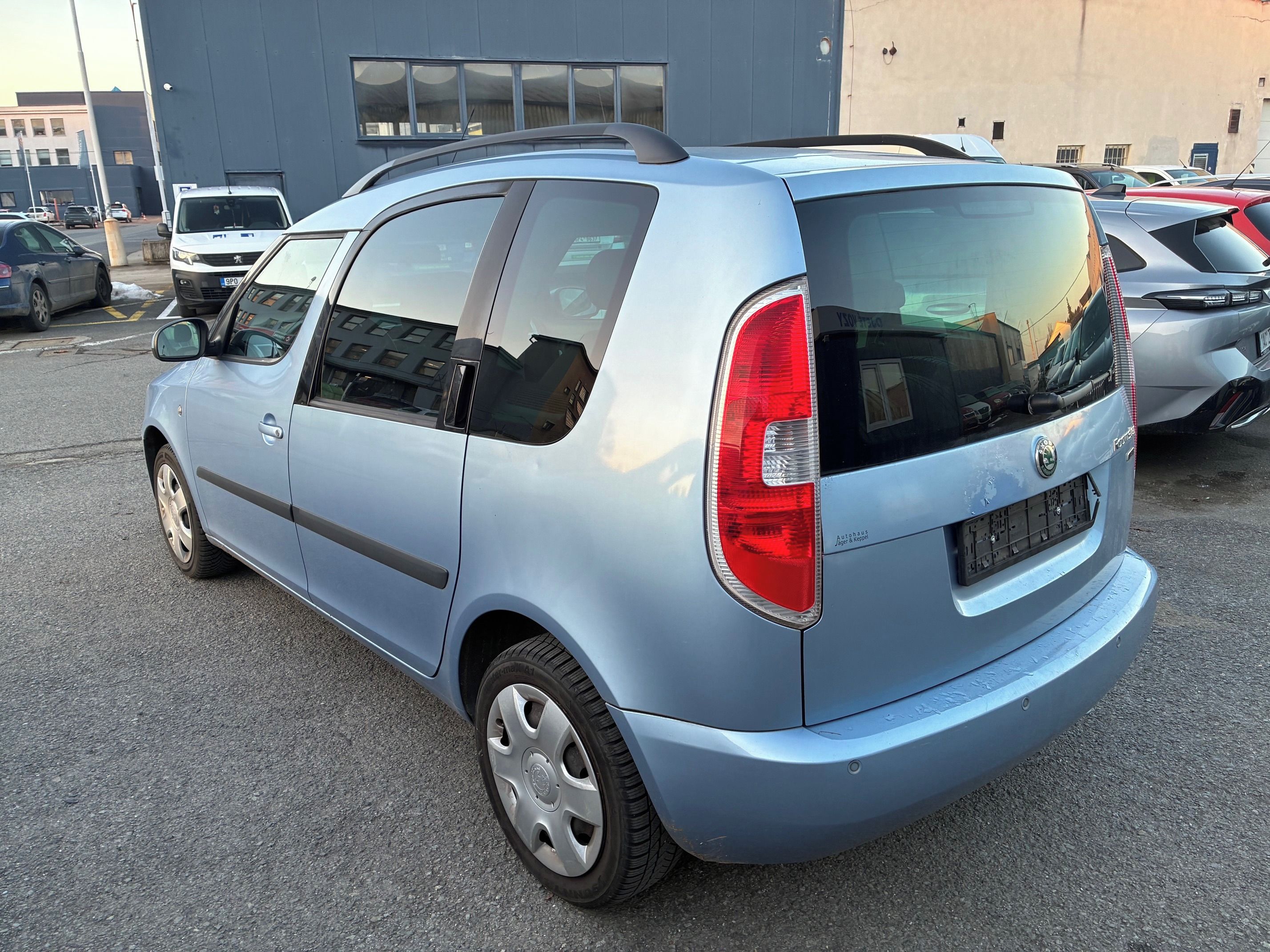 Škoda Roomster, 1,4i 16V Style Plus po STK - fotka 6