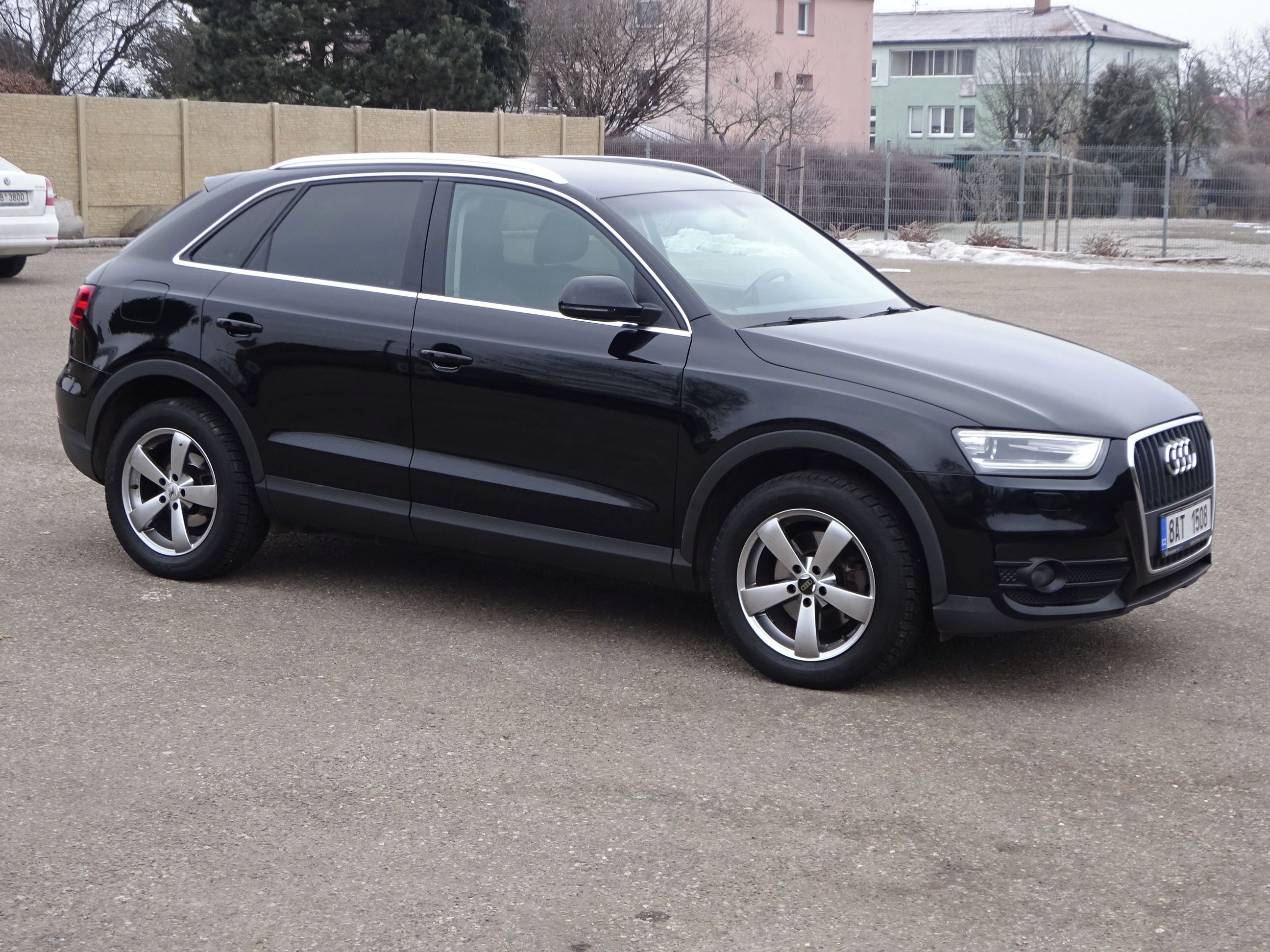 Audi Q3, 2.0 TDI (103 KW) KOUPENO V ČR - fotka 2