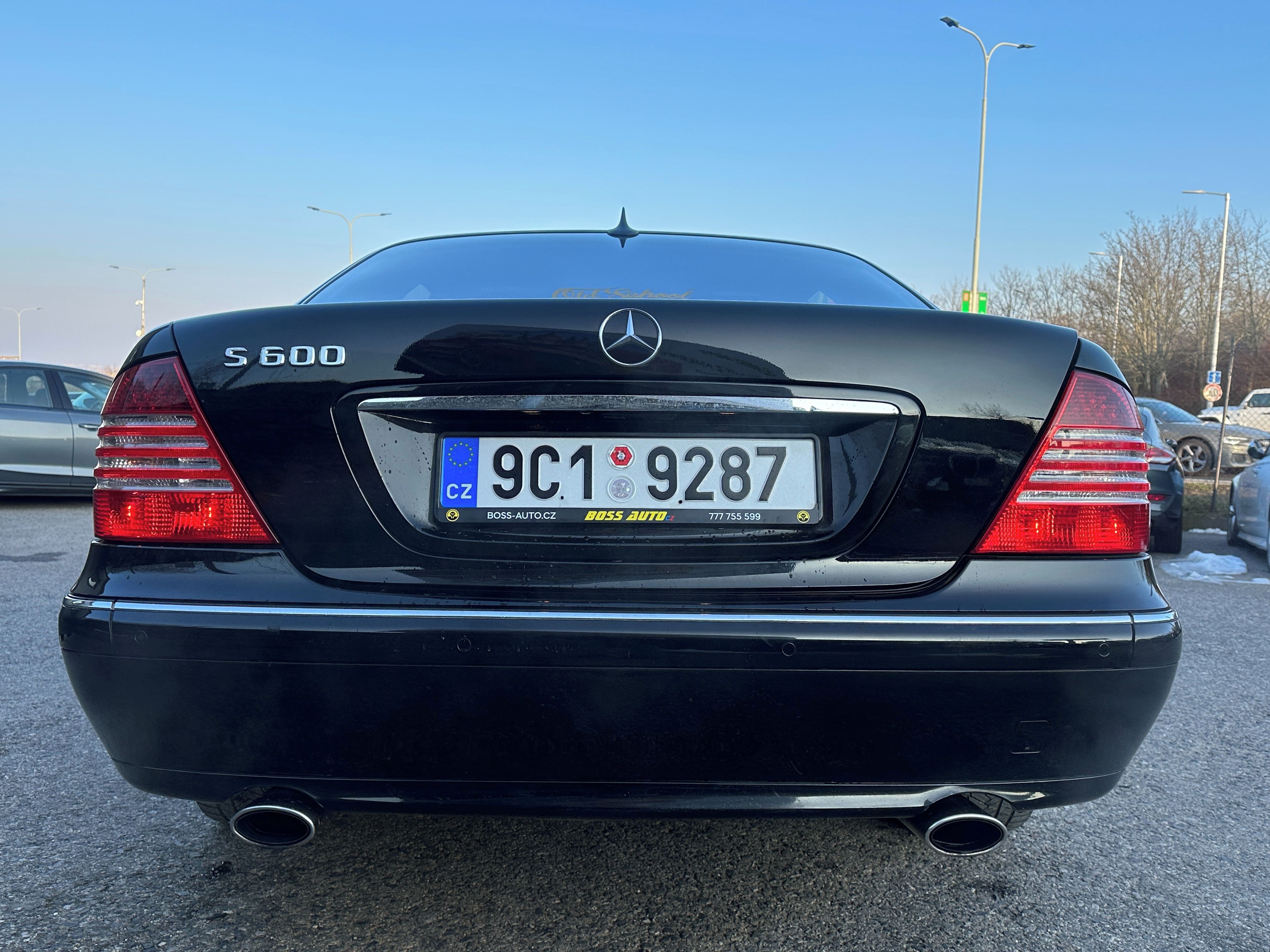 Mercedes-Benz Třídy S, Mercedes-Benz S 600 2003 - fotka 5