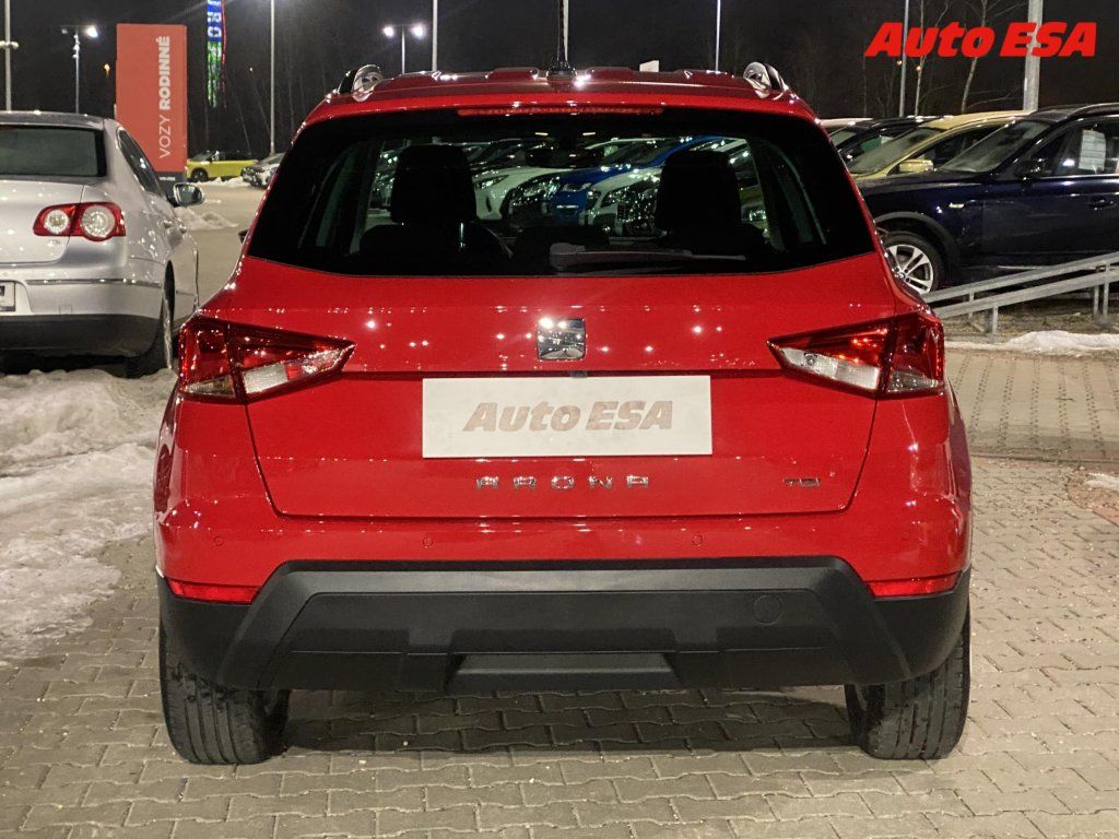 Seat Arona, 1.6 TGi,Style,kamera,+kola - fotka 5