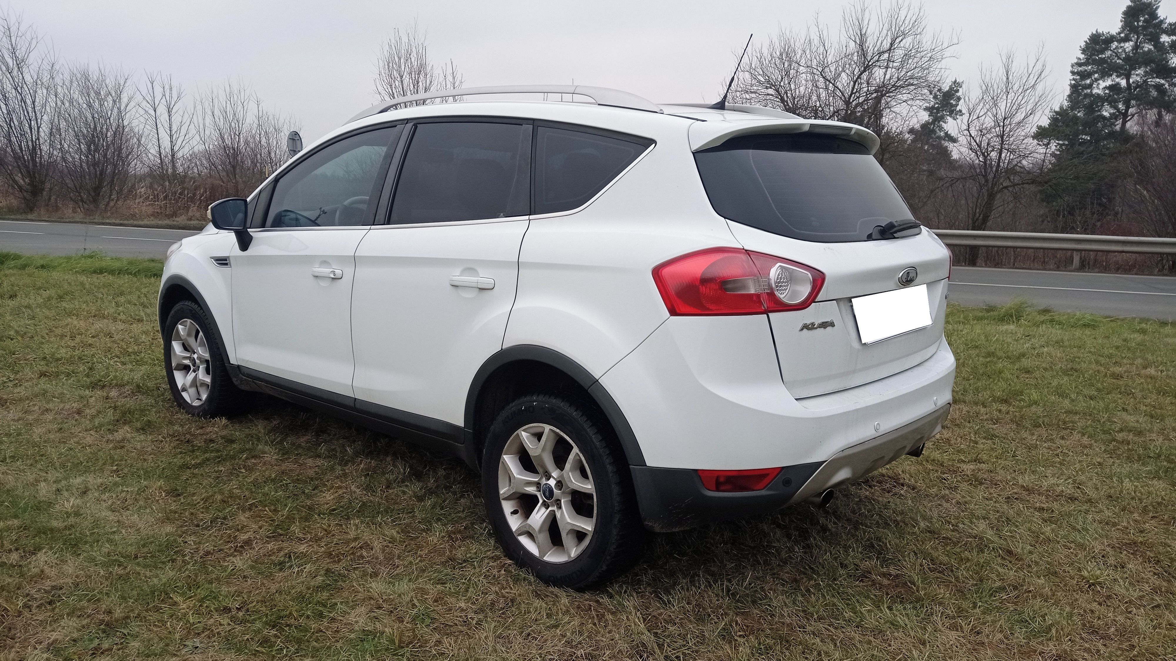 Ford Kuga, 2,0 TDCi 100KW 4x4 Manuál - fotka 5