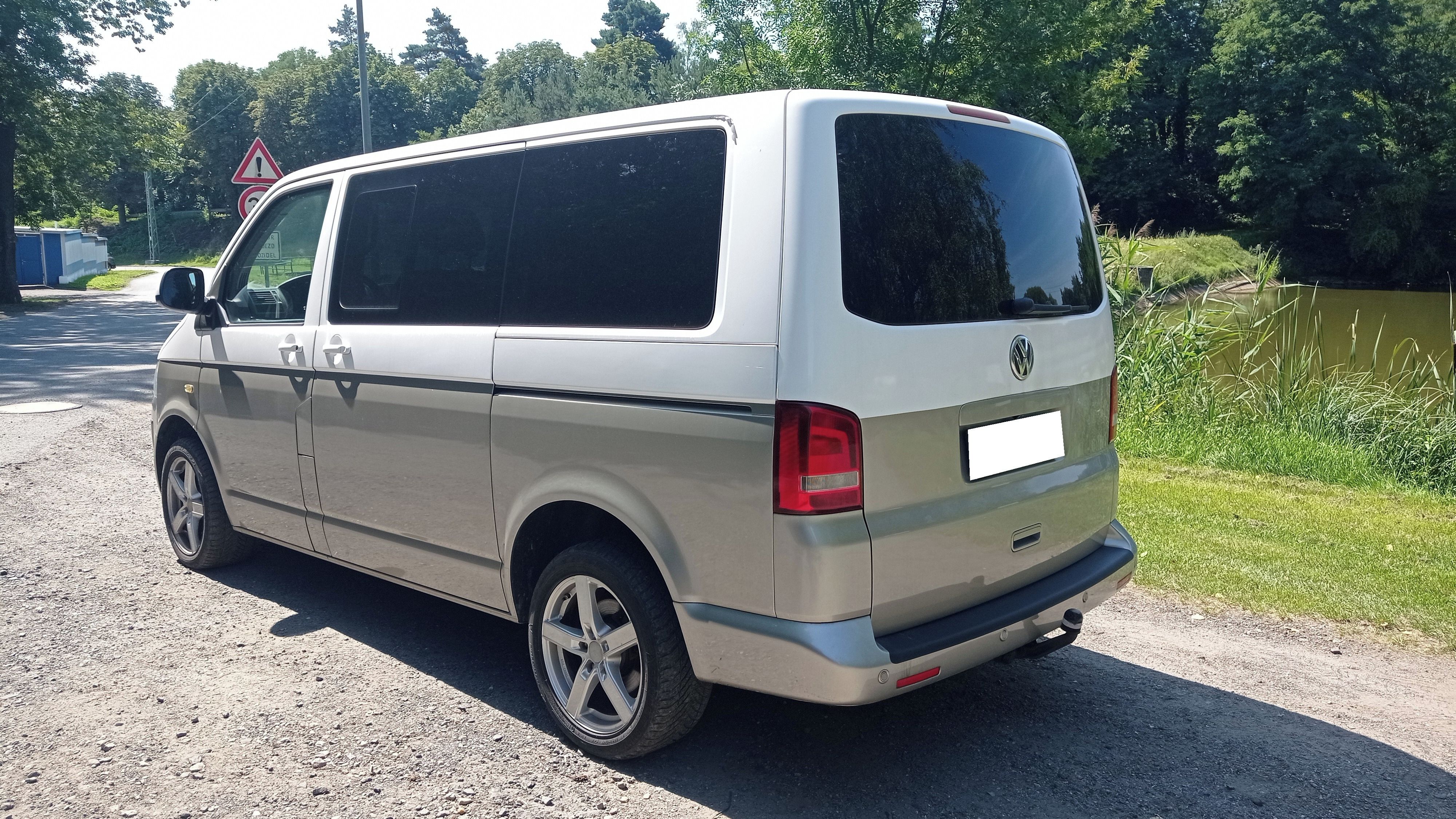 Volkswagen Caravelle, 2,0TDi 7Míst Automat 4x4 *DPH - fotka 5