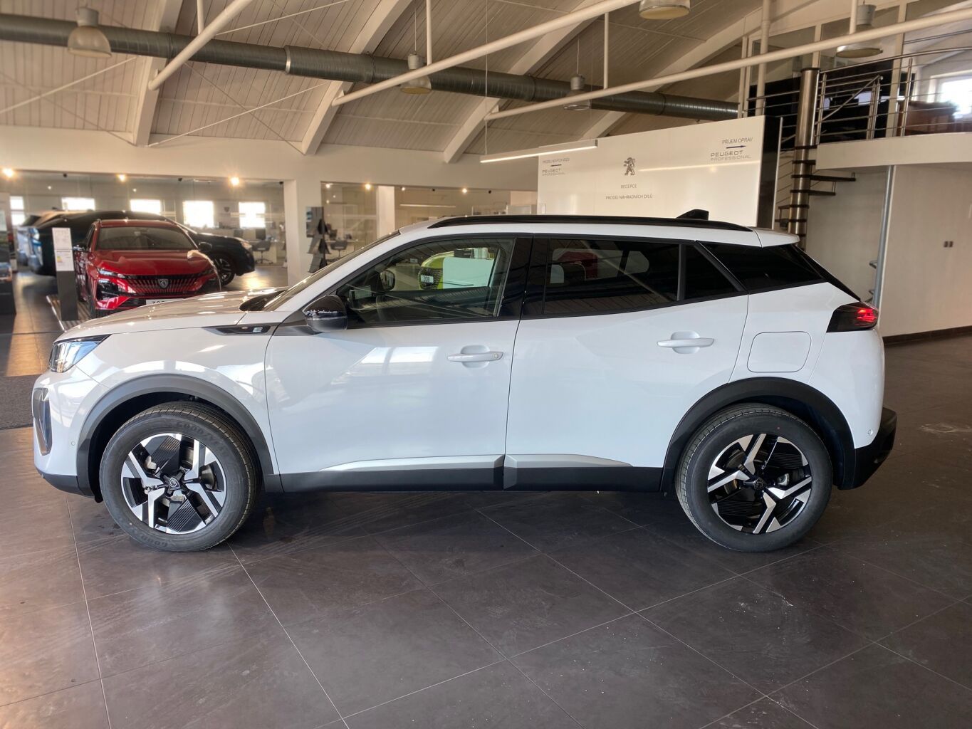 Peugeot 2008, ALLURE Elektromotor 115 kW (Ba - fotka 2