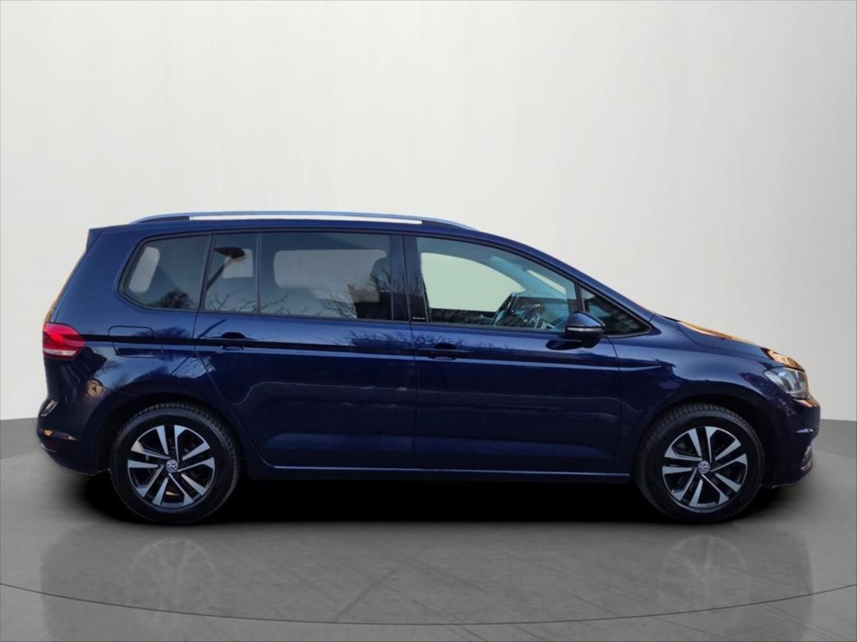 Volkswagen Touran, 2,0 TDI 110 kW DSG 7 míst LED - fotka 5