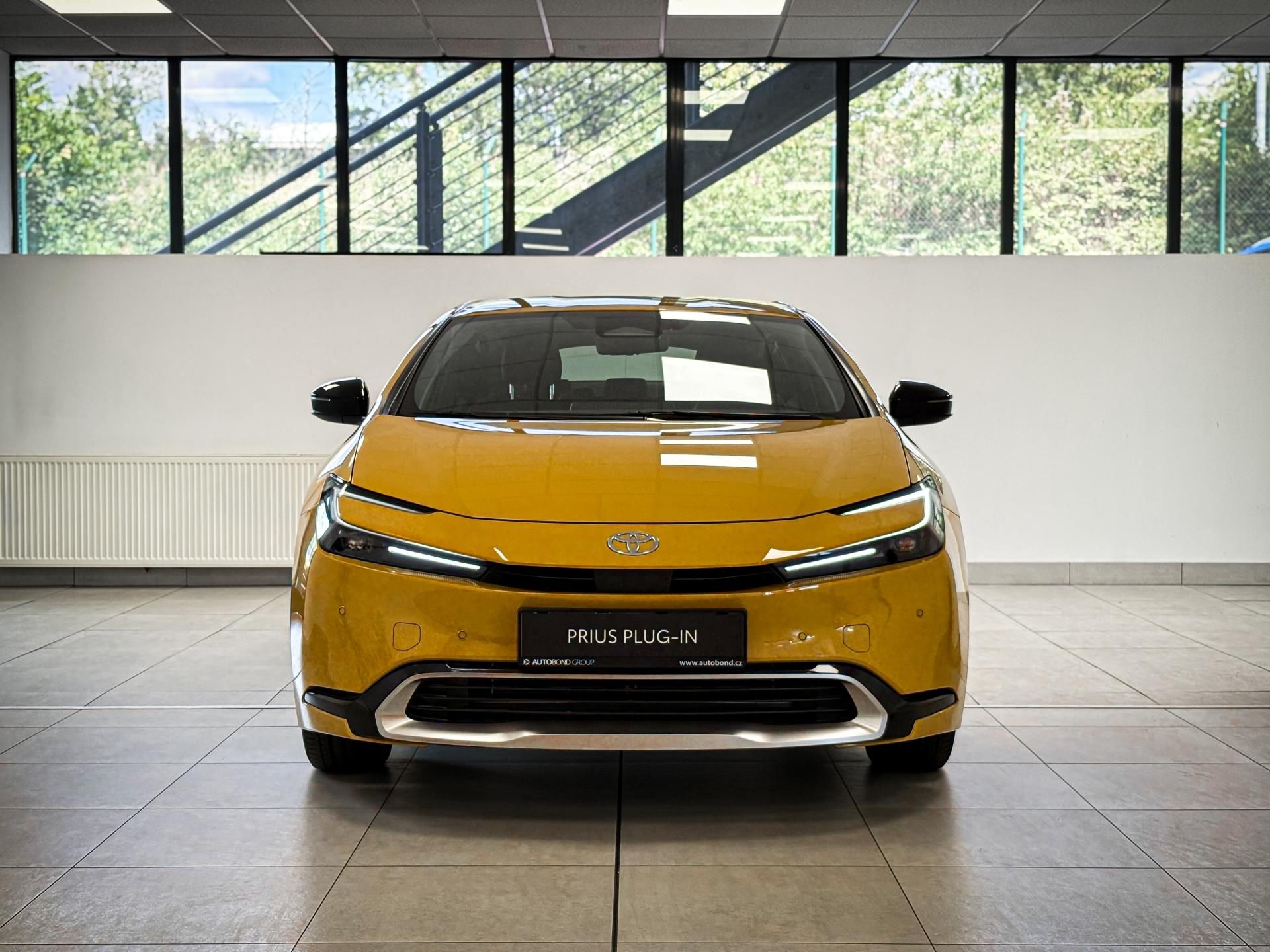 Toyota Prius, 2.0  e-CVT Plug-in Hybrid, Pre - fotka 2