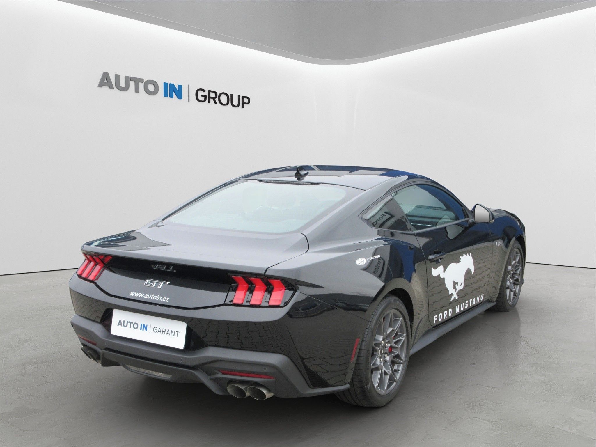 Ford Mustang, ČR, Fastback 328 kW, tovární z - fotka 6