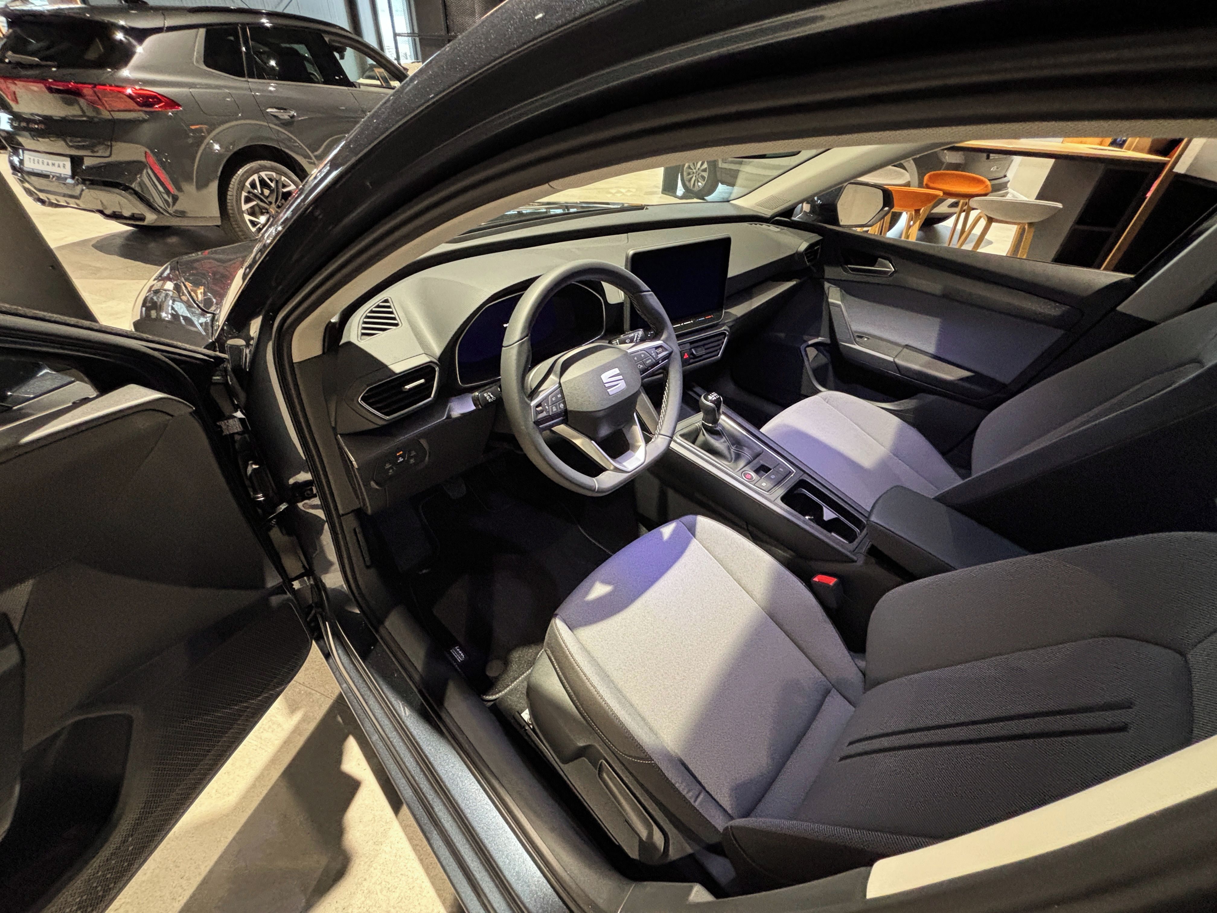 Seat Leon, SP Style 1.5 TSI 85 kW 6M - fotka 4
