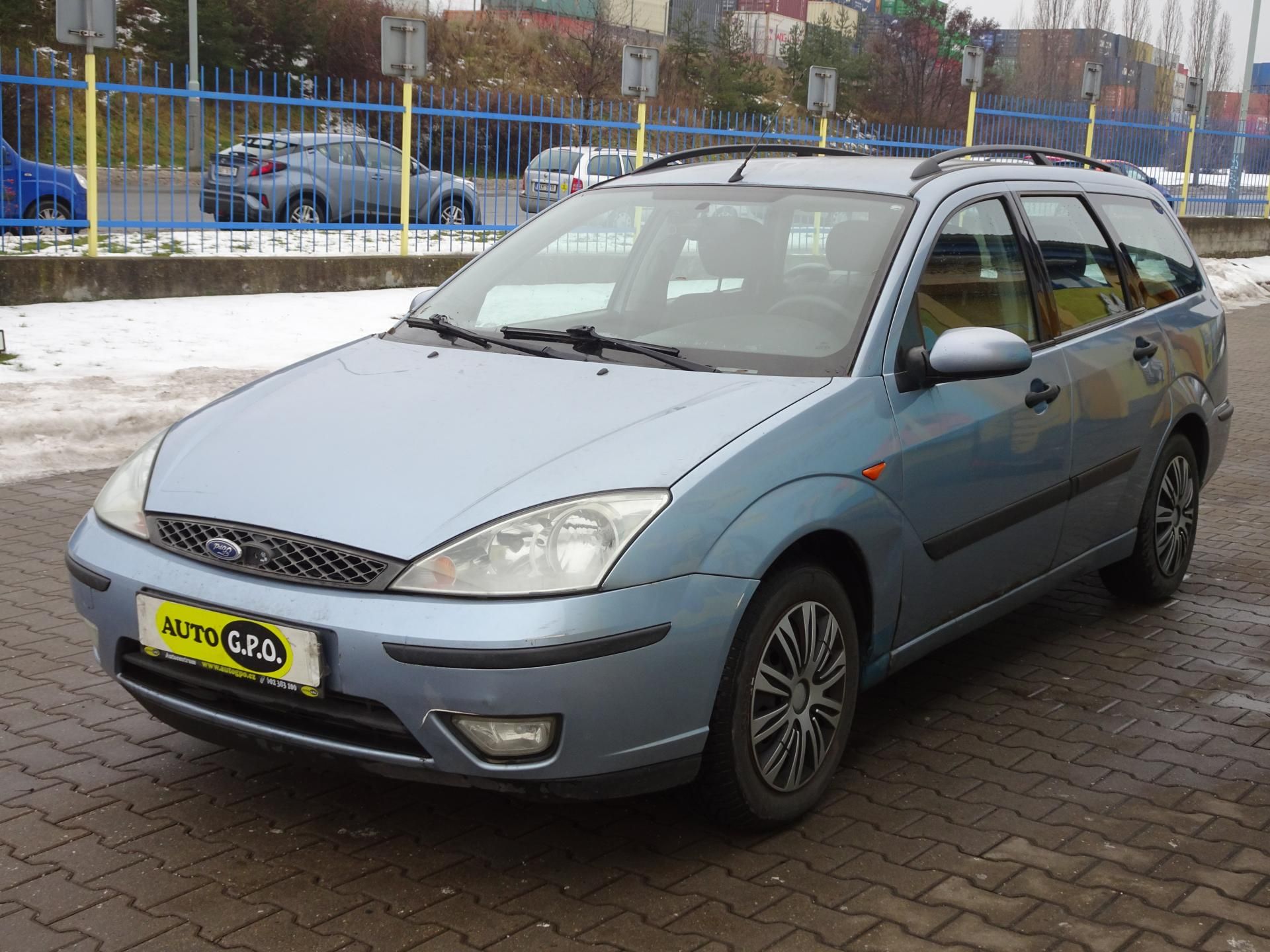 Ford Focus, 1.6i 16V Combi - fotka 2