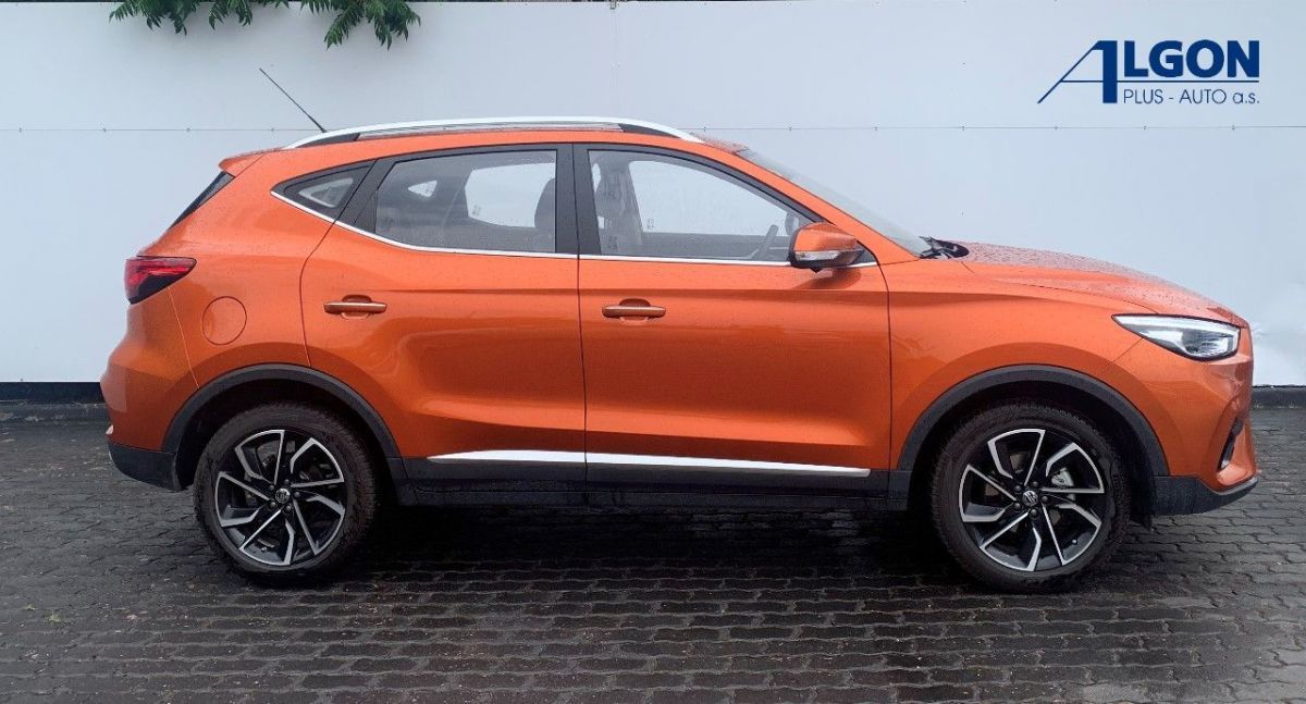 MG ZS, Elegance 1,0 TGI 82 kW 2WD 6MT - fotka 2