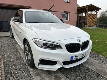 M240i