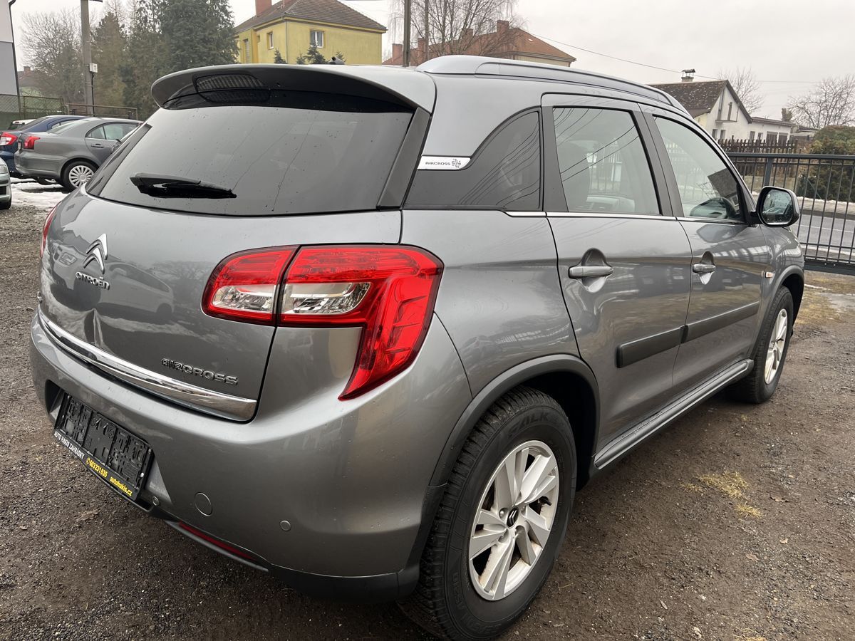Citroën C4 Aircross, 4x4+MÁLO KM++ - fotka 5