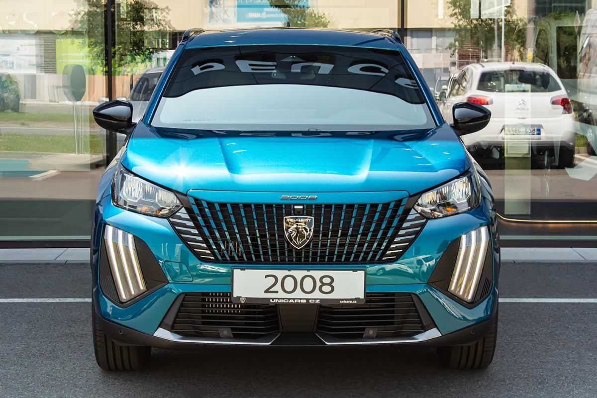 Peugeot 2008, 1,2 ALLURE Hybrid 110 e-DCS6 - fotka 2