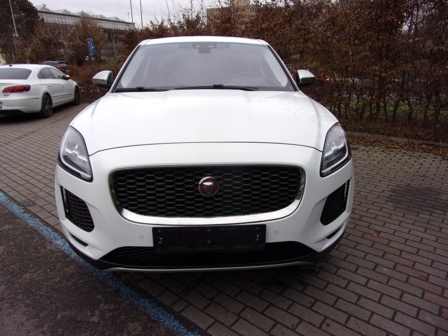 Jaguar E-Pace, 2,0D Bussines edit. - fotka 2