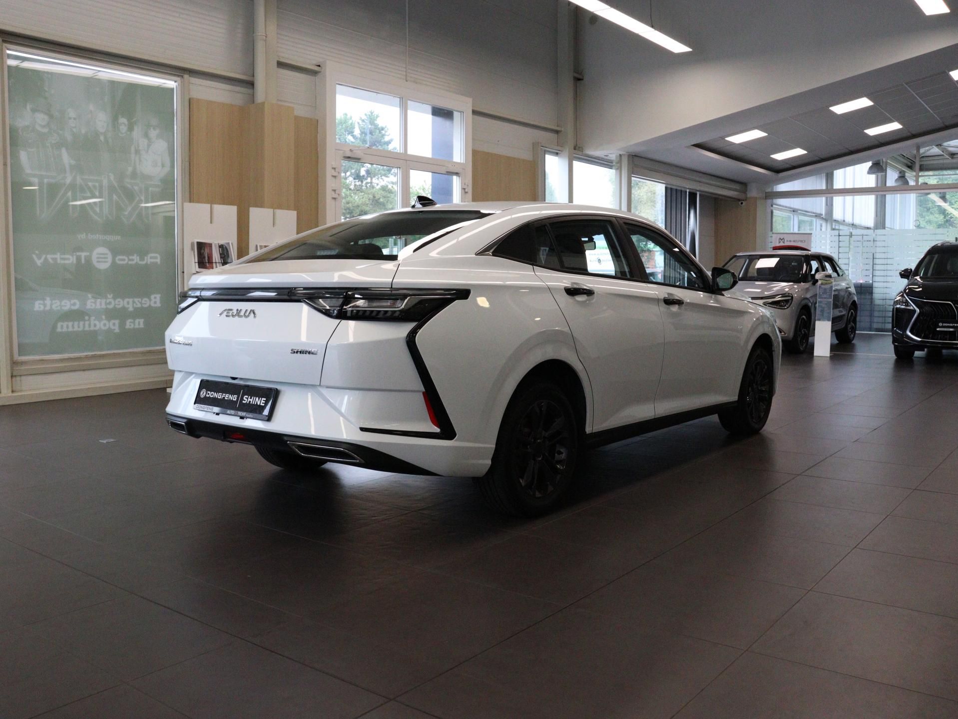 Dongfeng Shine, E1 / 1.5i 92 kW - fotka 4