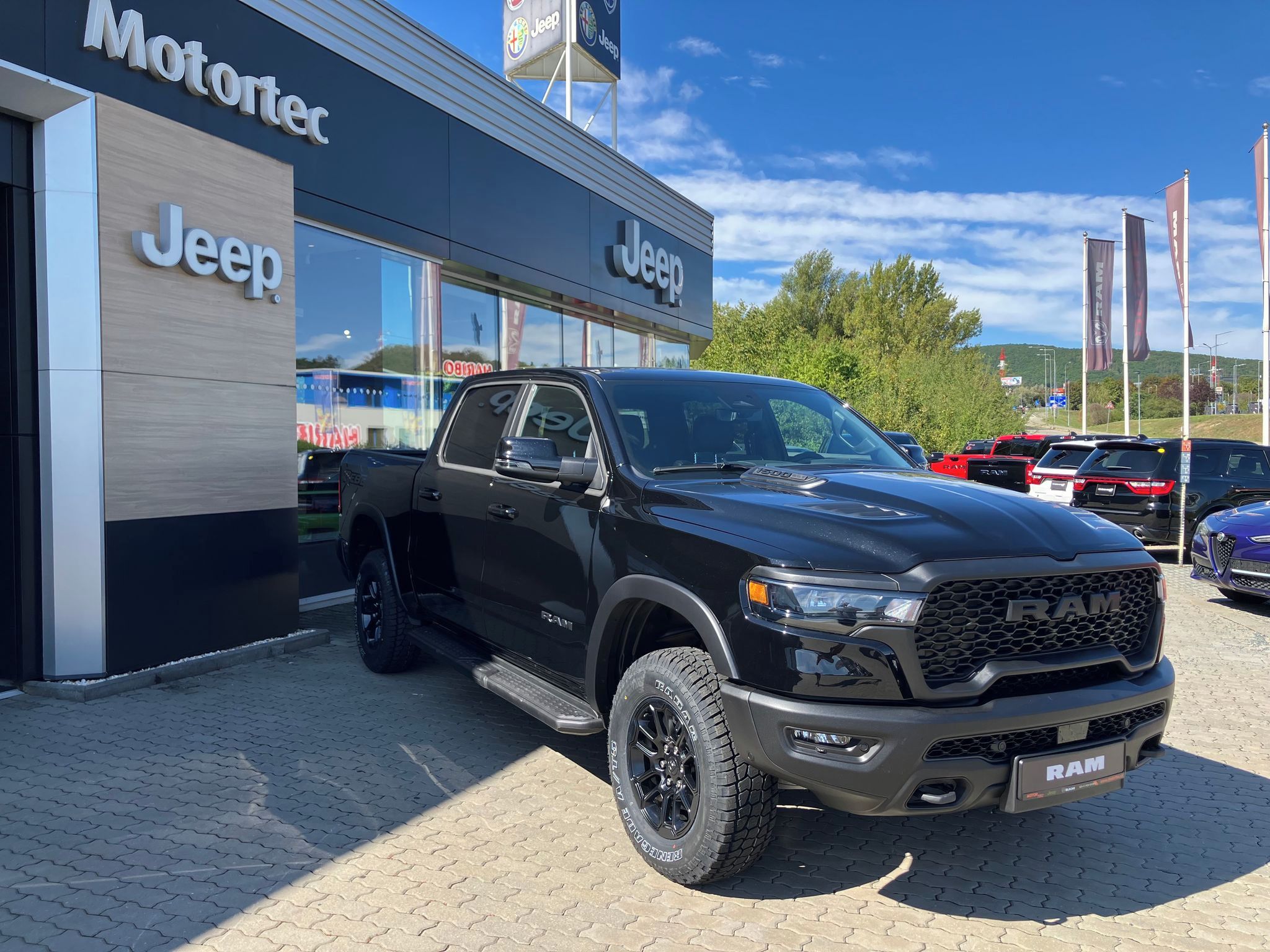 Dodge Ram, 3.0 I6 426k REBEL PREMIUM EDIT - fotka 2