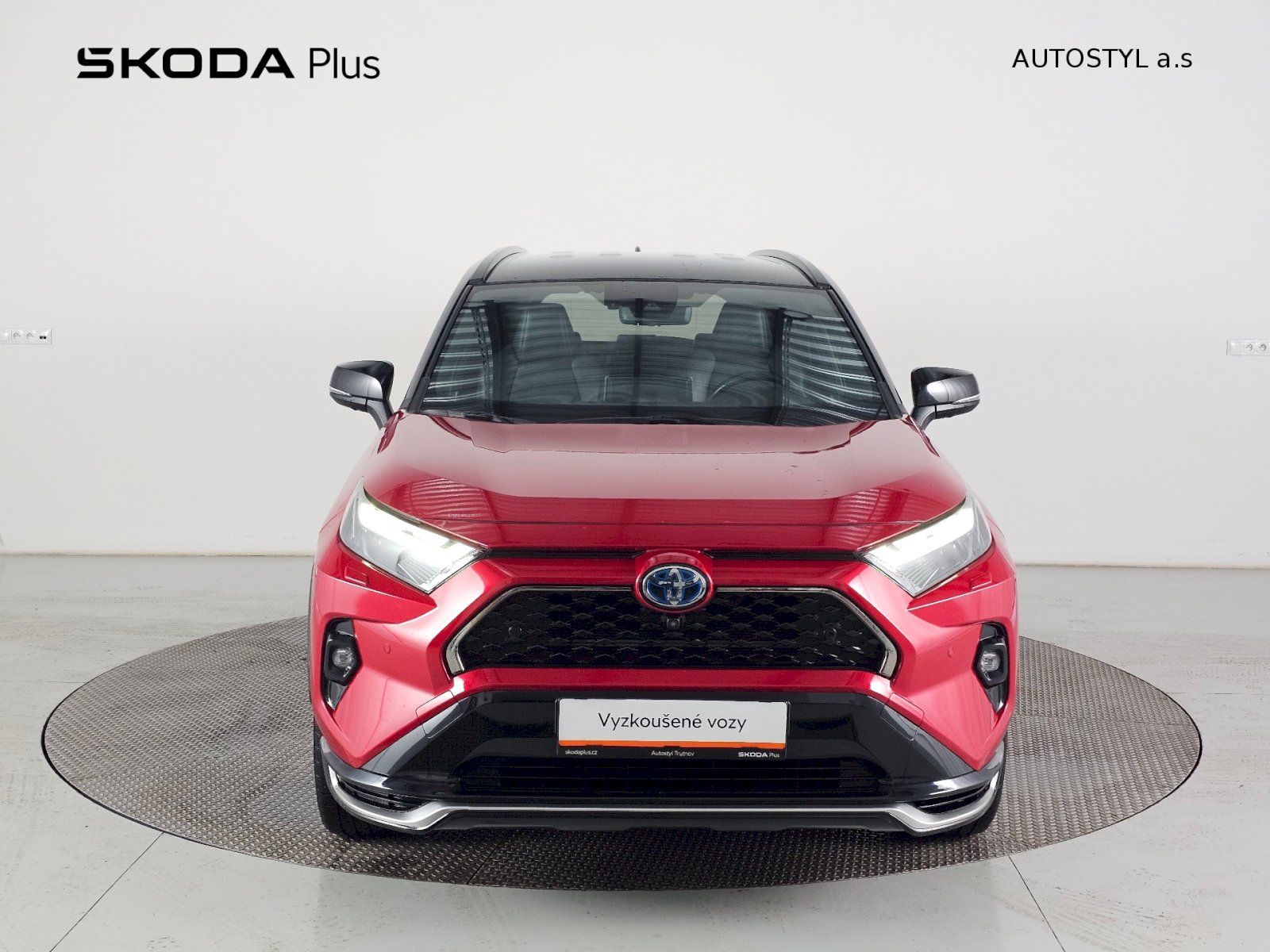 Toyota Rav4, 2.5Plug in 306k 4x4 SELECTION - fotka 4