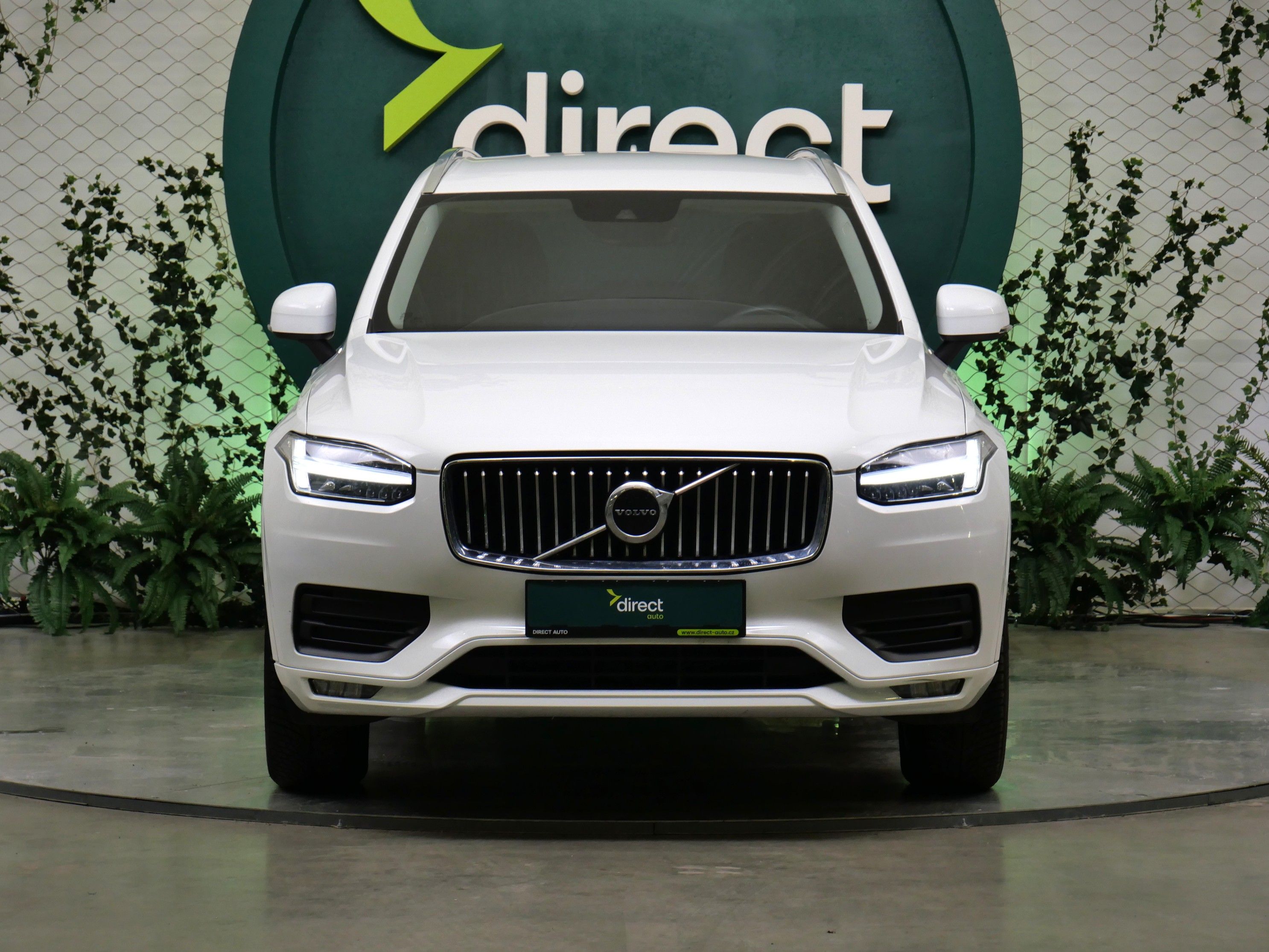 Volvo XC90, 2.0 B5 173 kW Momentum Pro - fotka 4