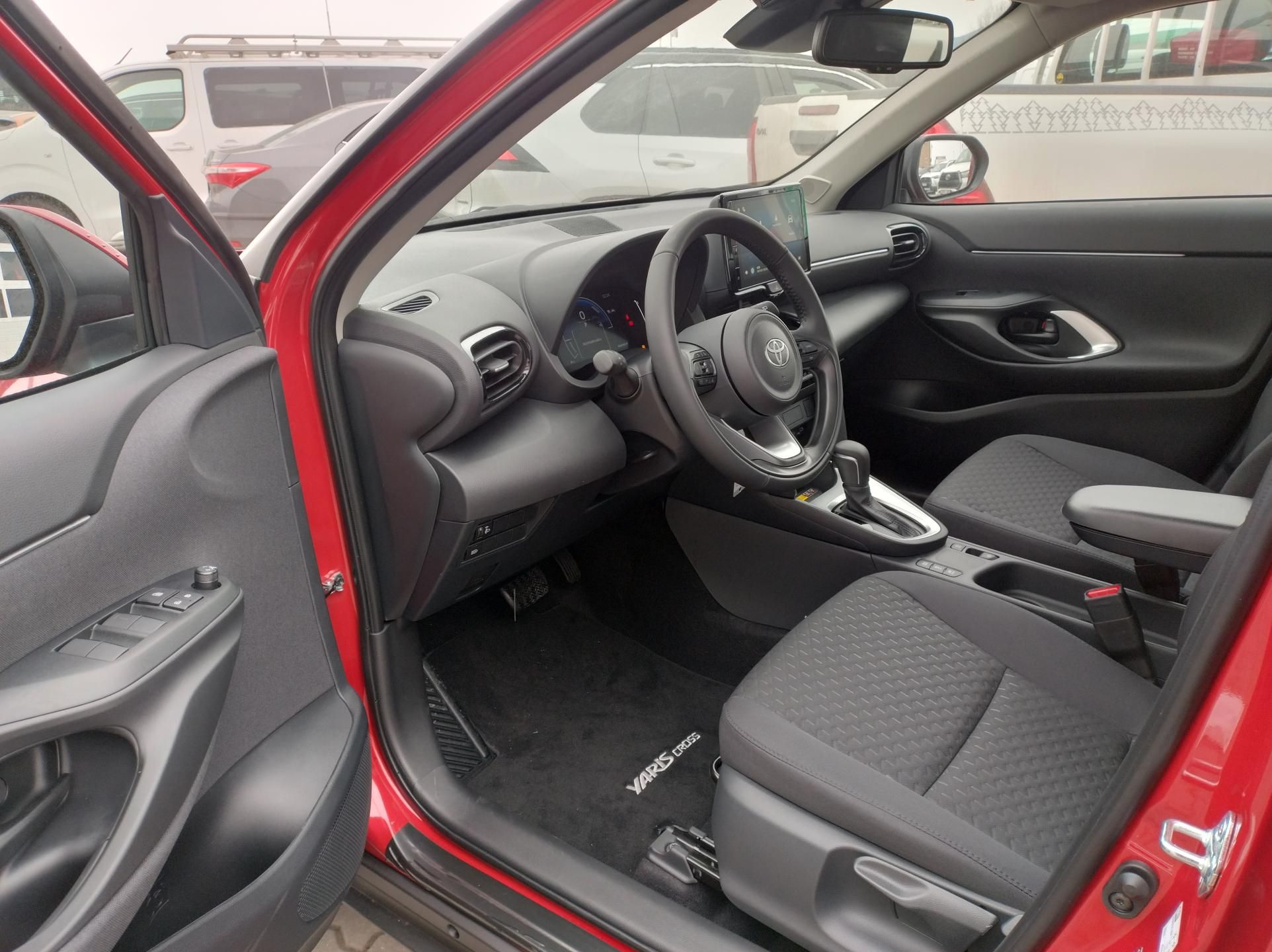 Toyota Yaris Cross, 1.5 FHEV Limited Edition - fotka 6