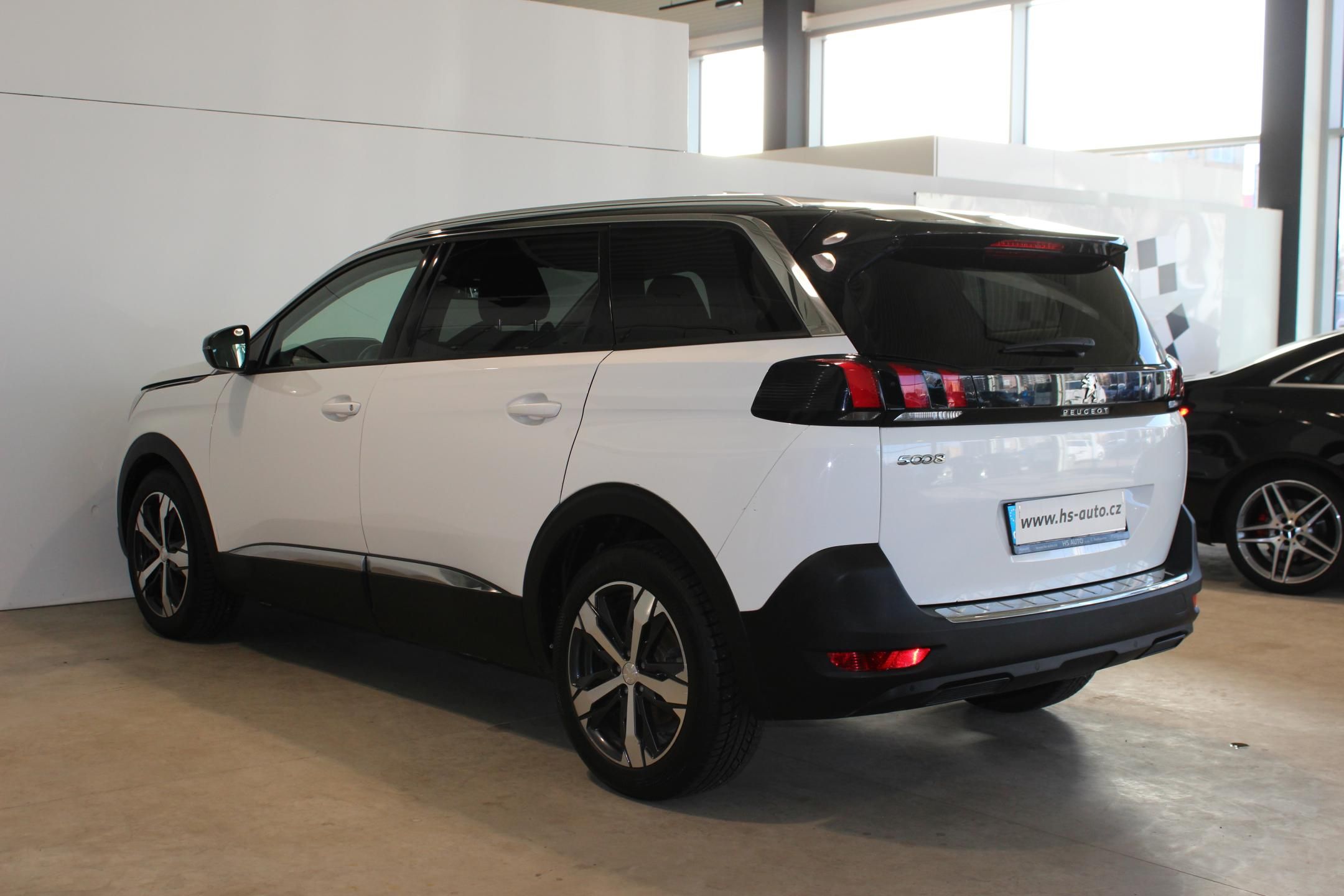 Peugeot 5008, 1.2 PureTech,Allure,130HP,ČR, - fotka 2