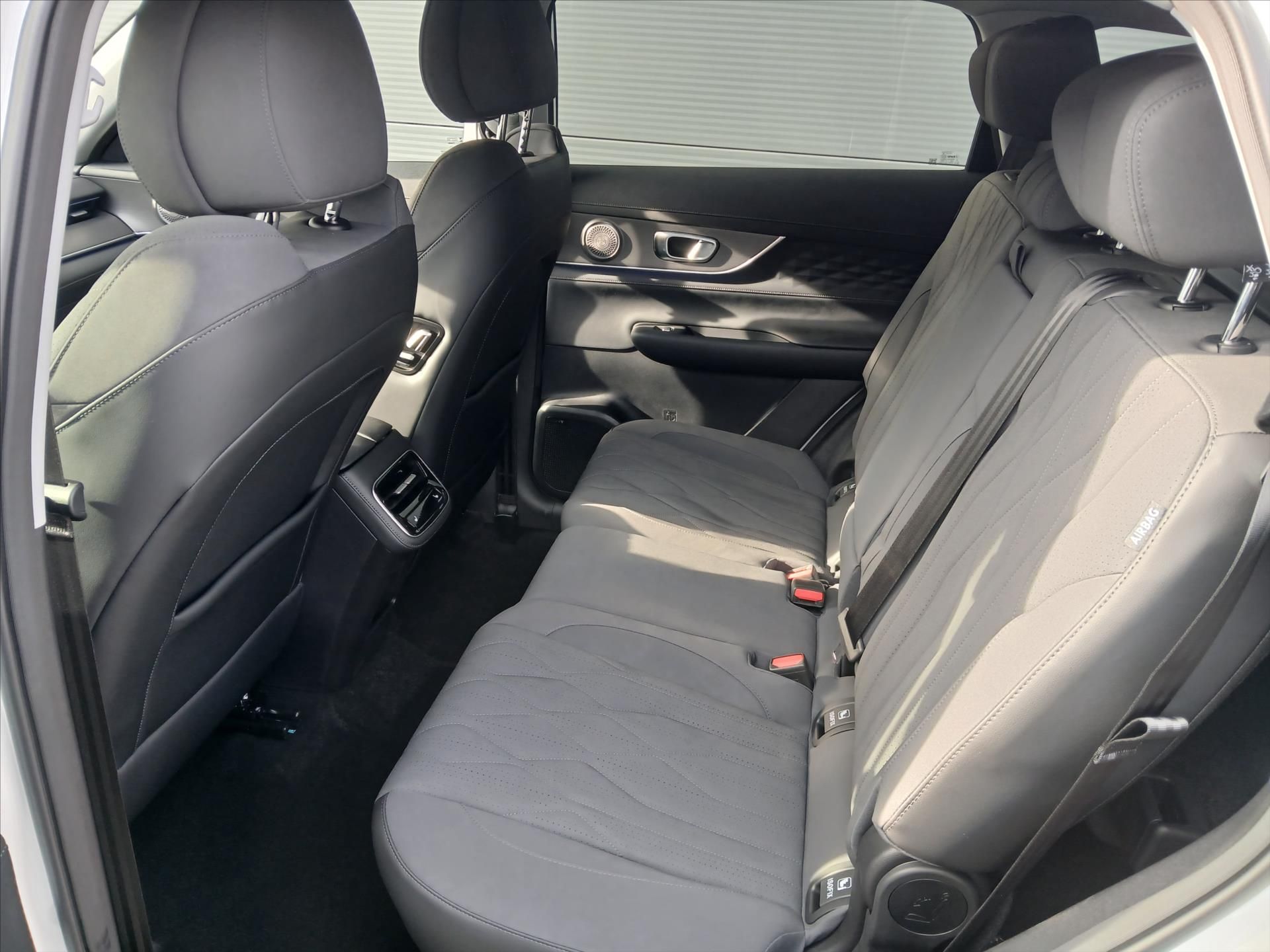 Chery Tiggo 8 PHEV, 1,5   Unique - fotka 6