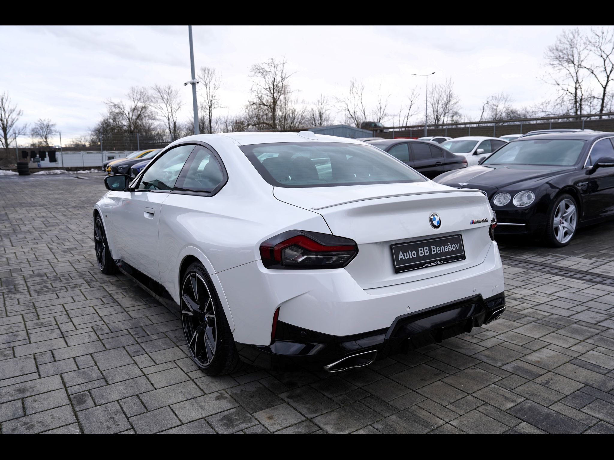 BMW Řada 2, M240i xDrive 3.0i/AT/380 PS - fotka 4