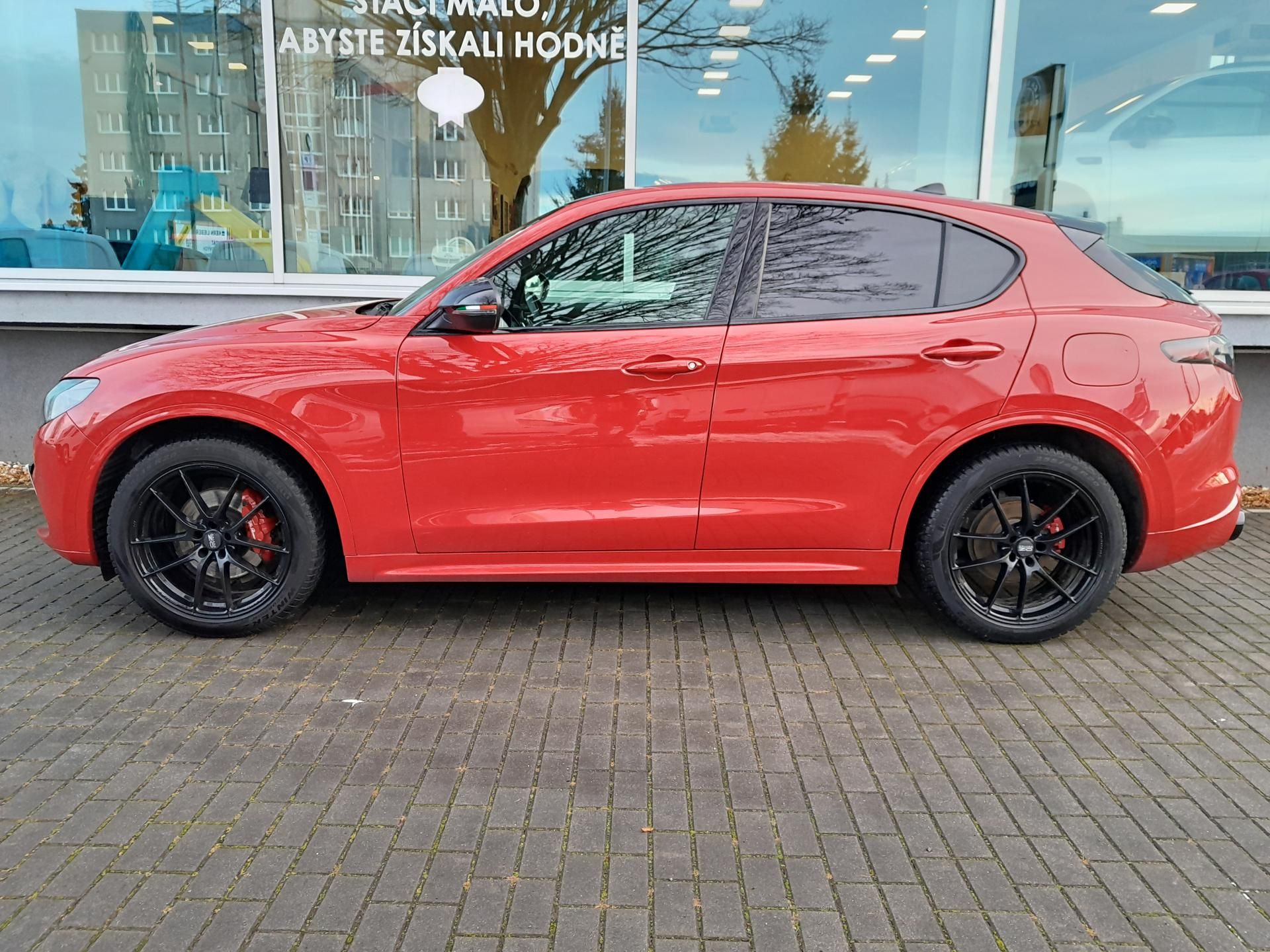 Alfa Romeo Stelvio, Tributo It. 2,2 MTJ 210PS ČR - fotka 6