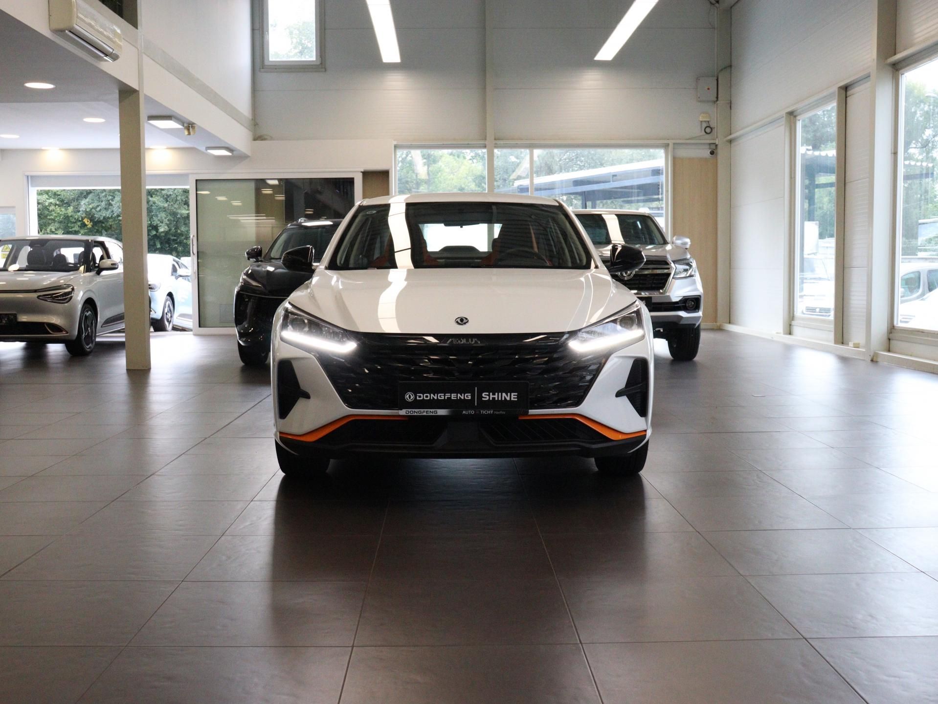 Dongfeng Shine, E1 / 1.5i 92 kW - fotka 2