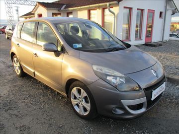 1,5 DCI, NAVI, digiklima,